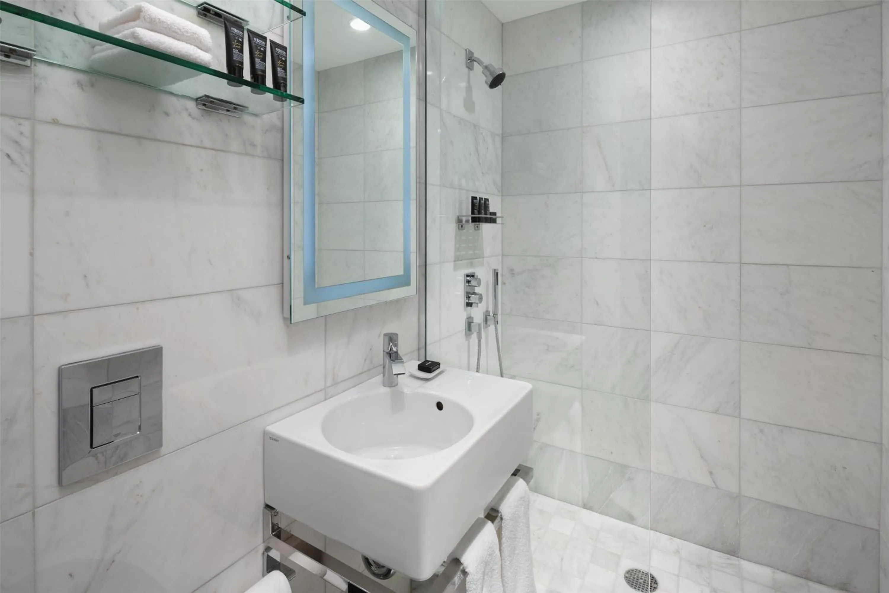 Double Room - Bronze in Dream Midtown, by Hyatt