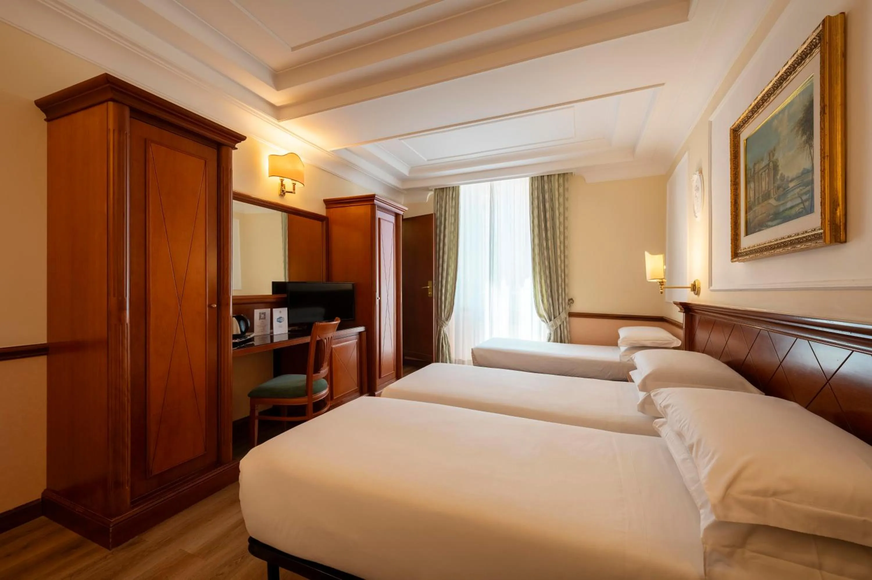 Quadruple Room in Hotel Hiberia