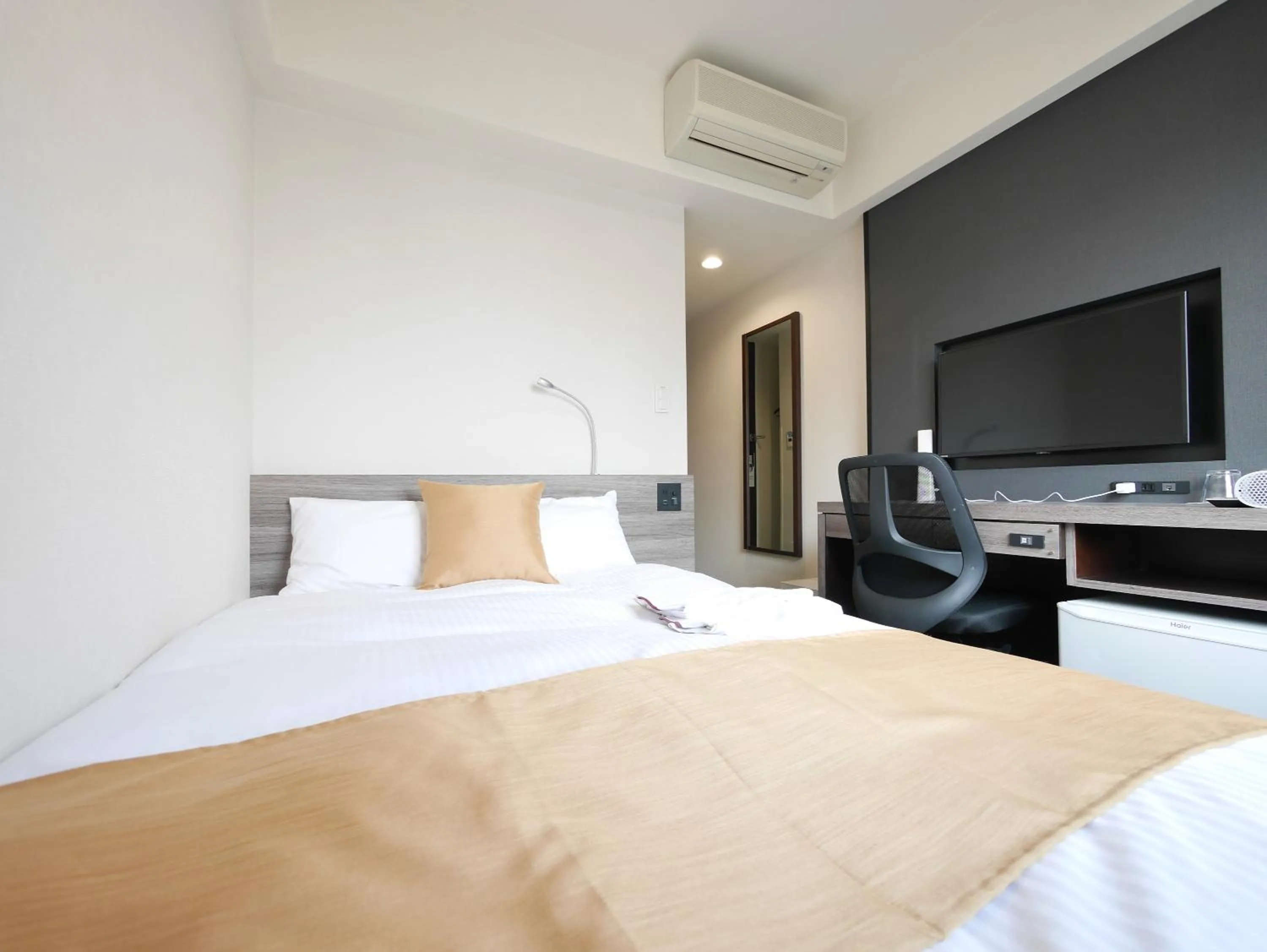 Standard Double Room - No Daily Cleaning, Online Pre-registration required in Hotel Comfybed Ginza