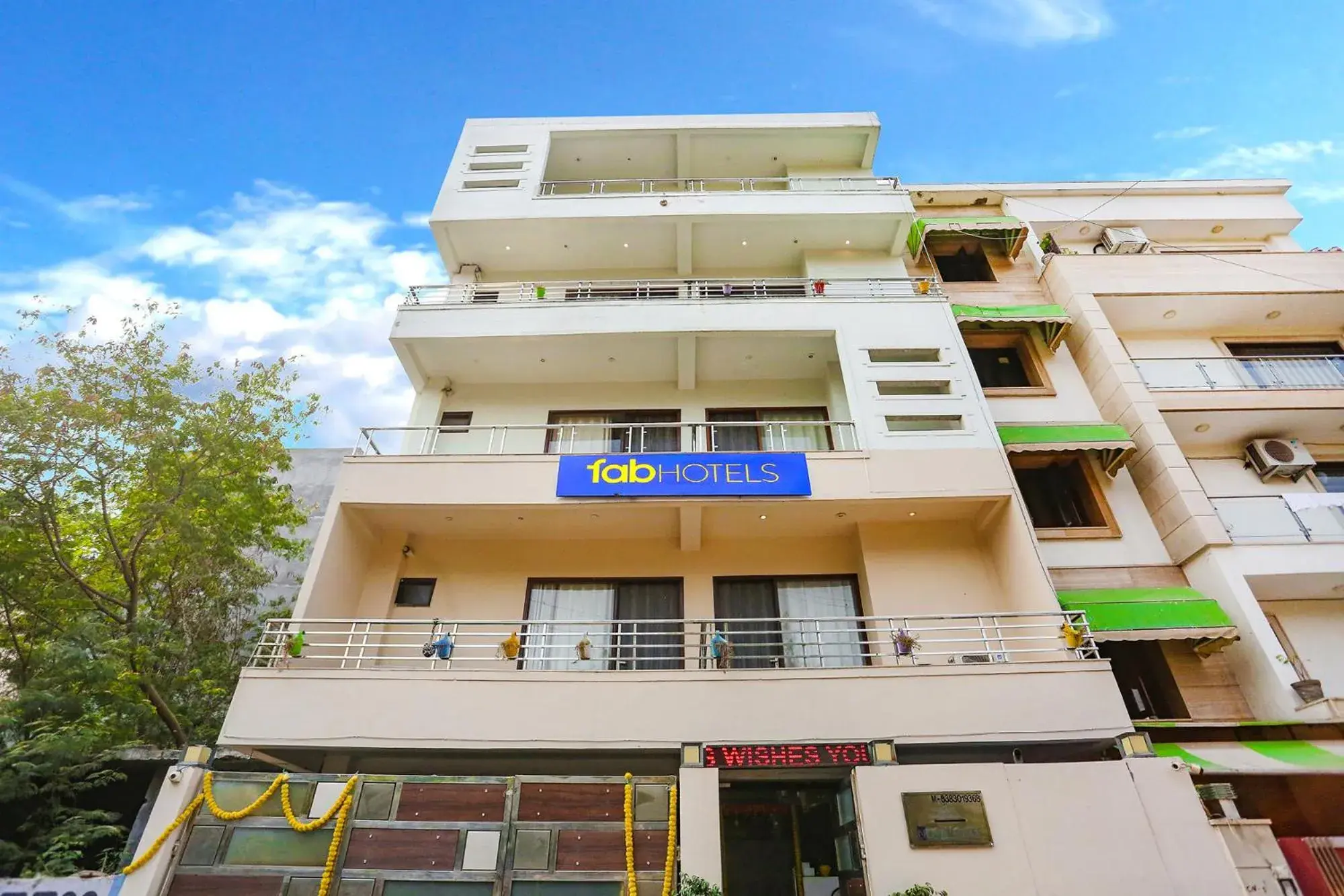 FabExpress Novel Suites - Nr Yashobhoomi Convention Centre FabExpress Novel Suites - Nr Yashobhoomi Convention Centre