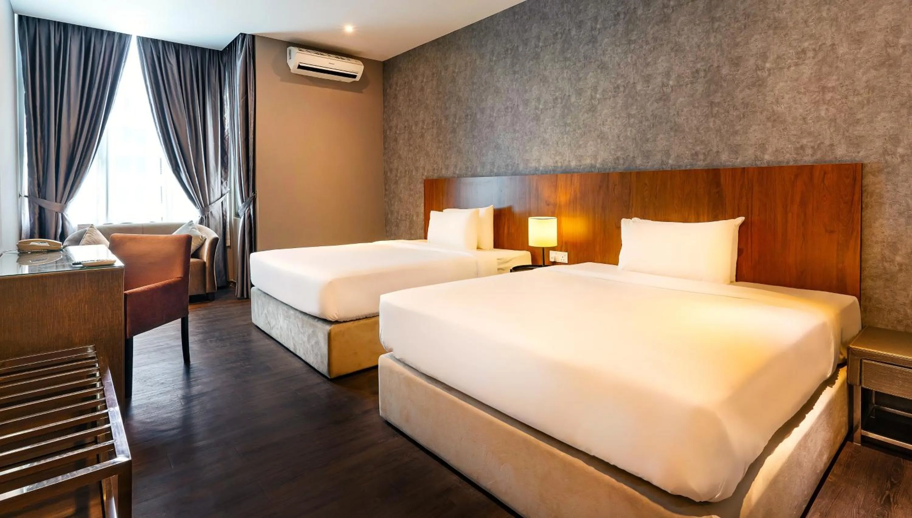 Deluxe Double Queen Room in Le'venue Hotel