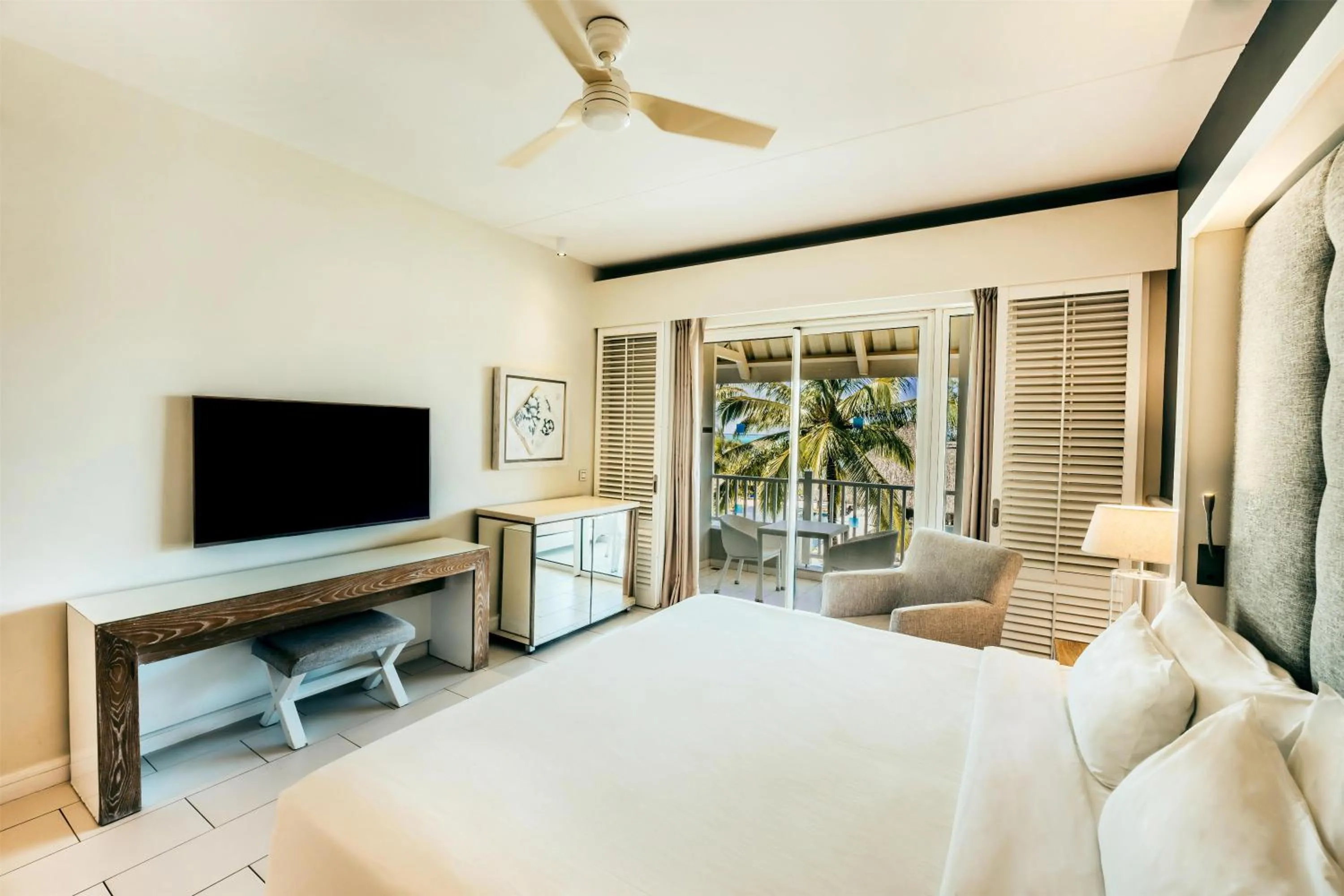 Premium Room – Ocean View in Radisson Blu Azuri Resort & Spa