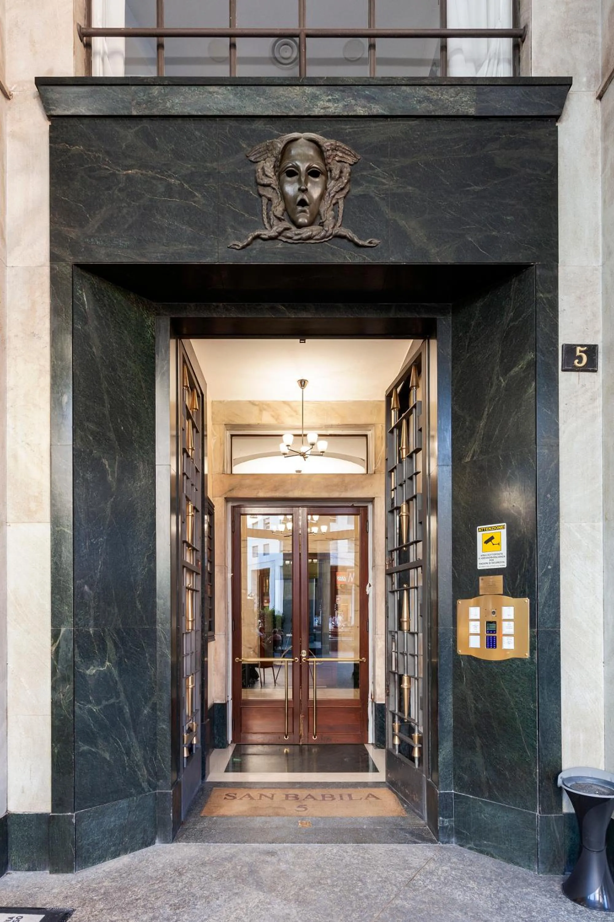 Deluxe Junior Suite in San Babila Suite