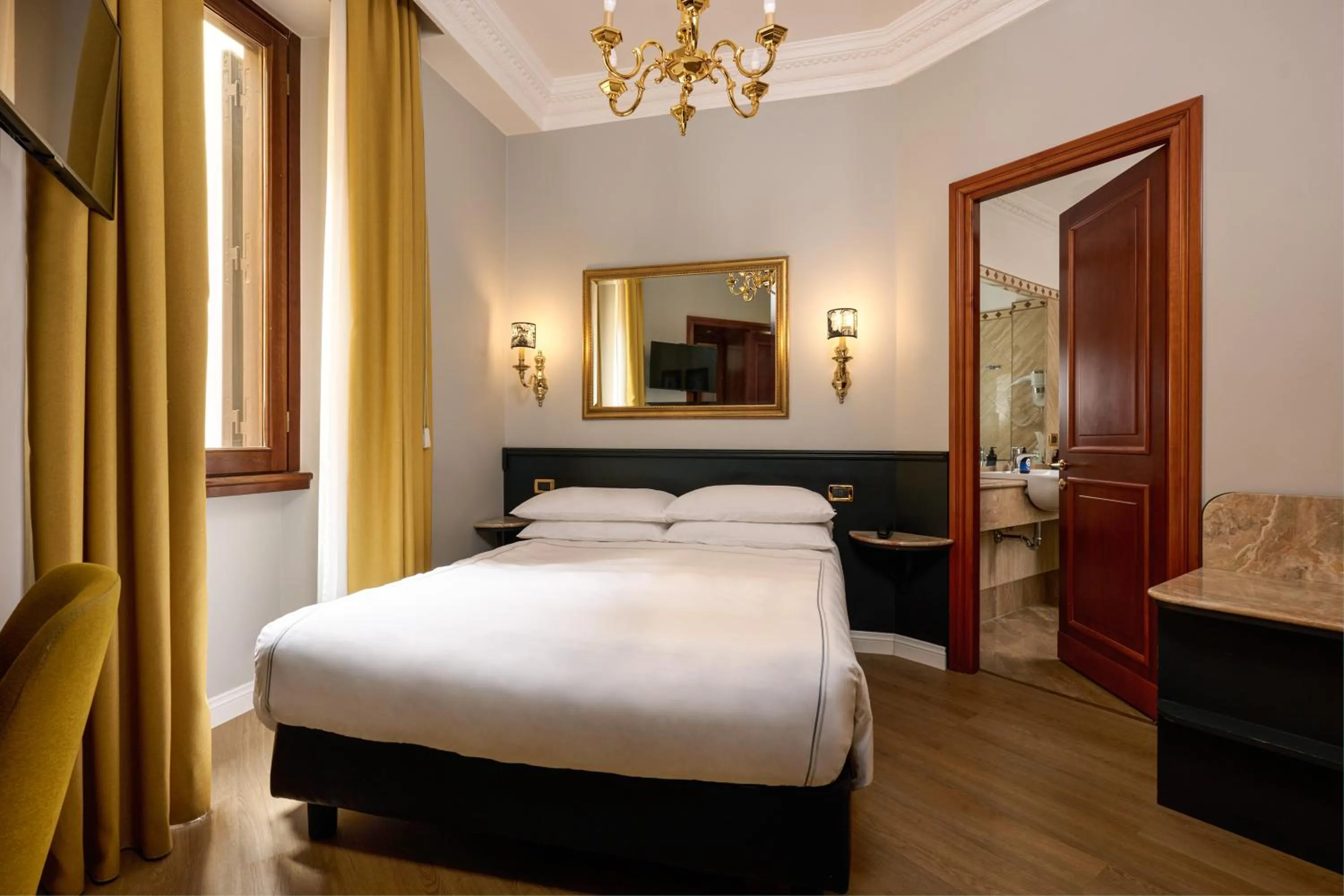 Small Double Room - single occupancy in Hotel Barberini