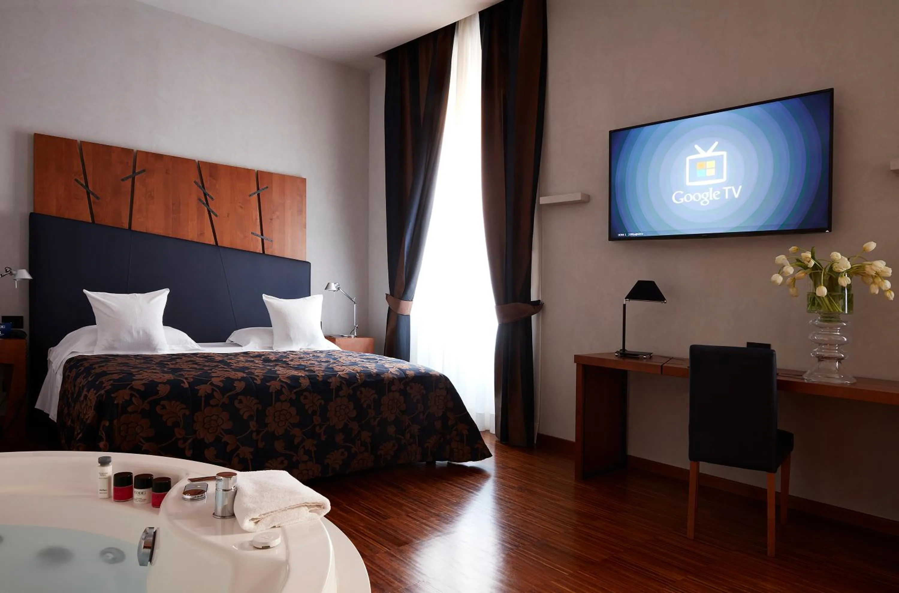 Junior Suite with Hot Tub in The Code Hotel