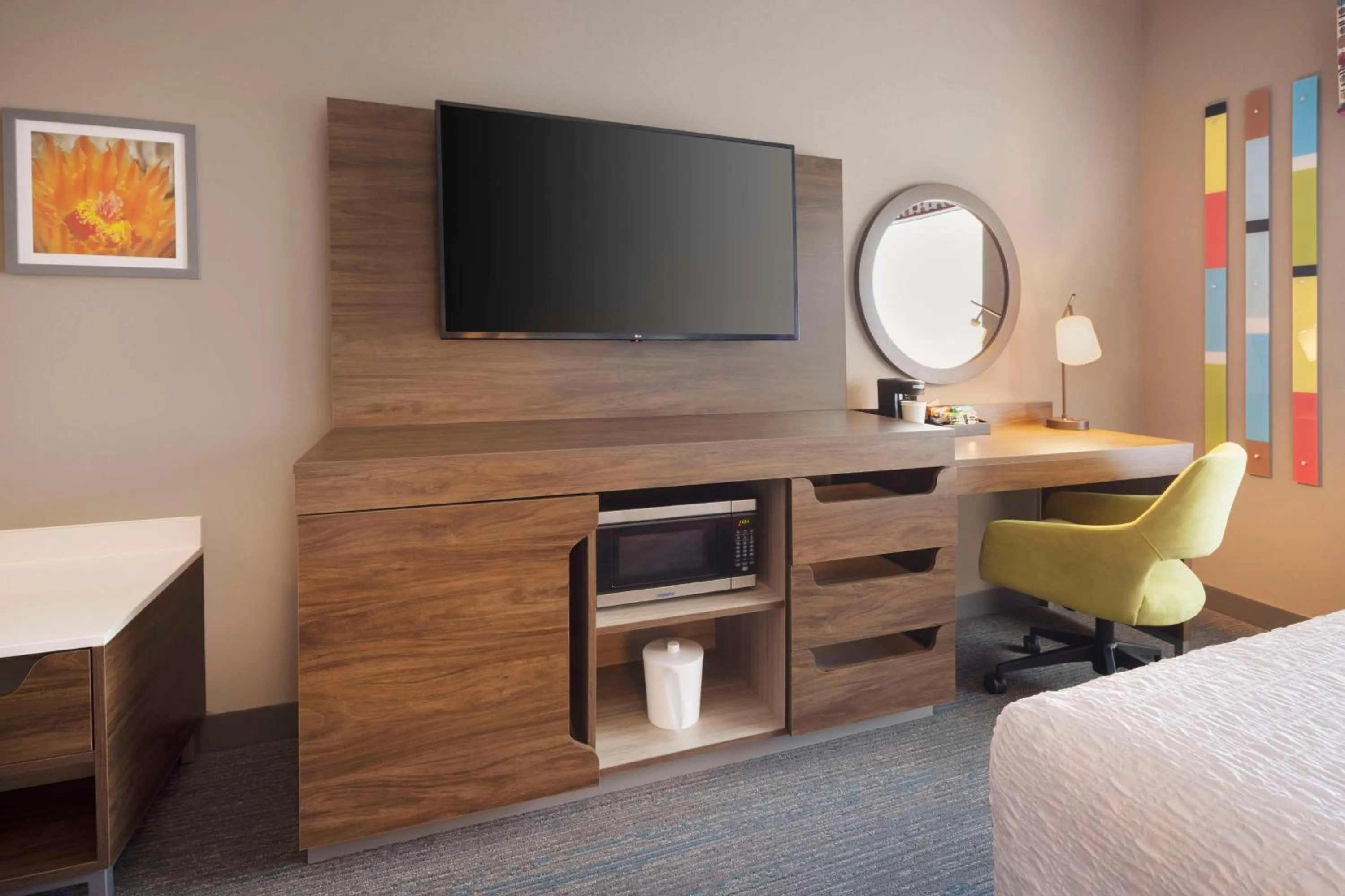 Queen Room with Two Queen Beds - Mobility and Hearing Access/Non-Smoking in Hampton Inn Clovis, Nm