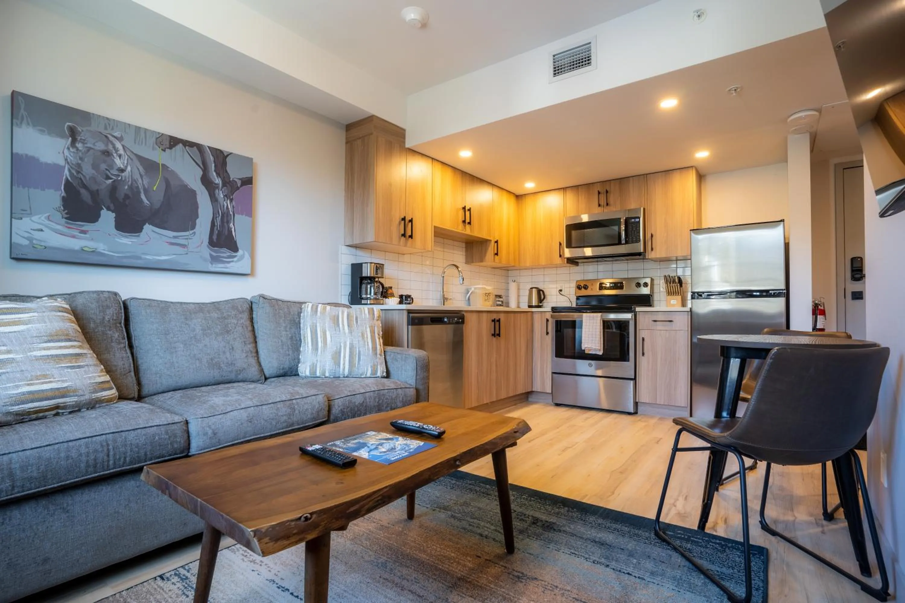 One-Bedroom Apartment in Basecamp Suites Banff