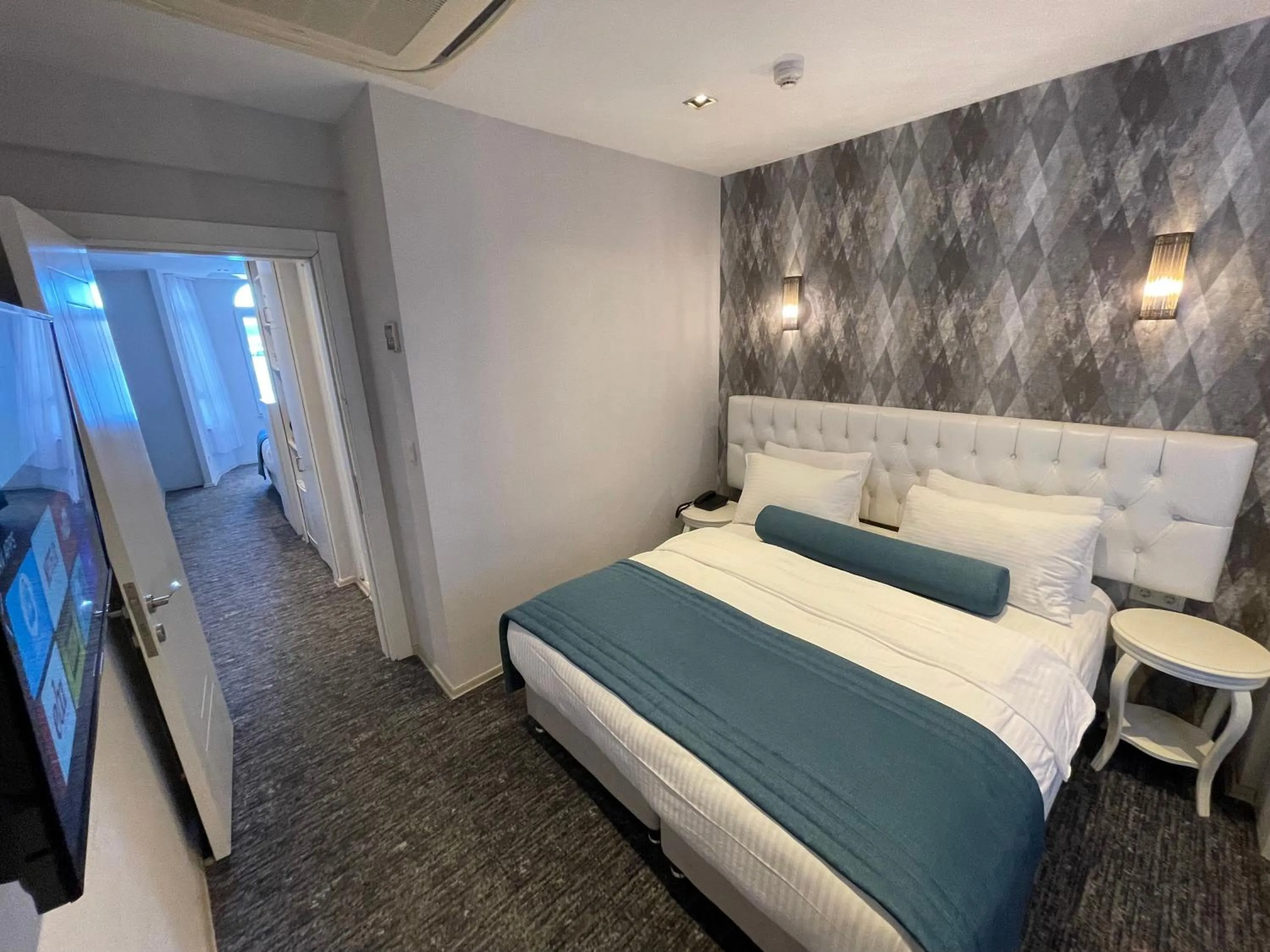 Triple Room with Sea View in Kavi Seaside Hotel