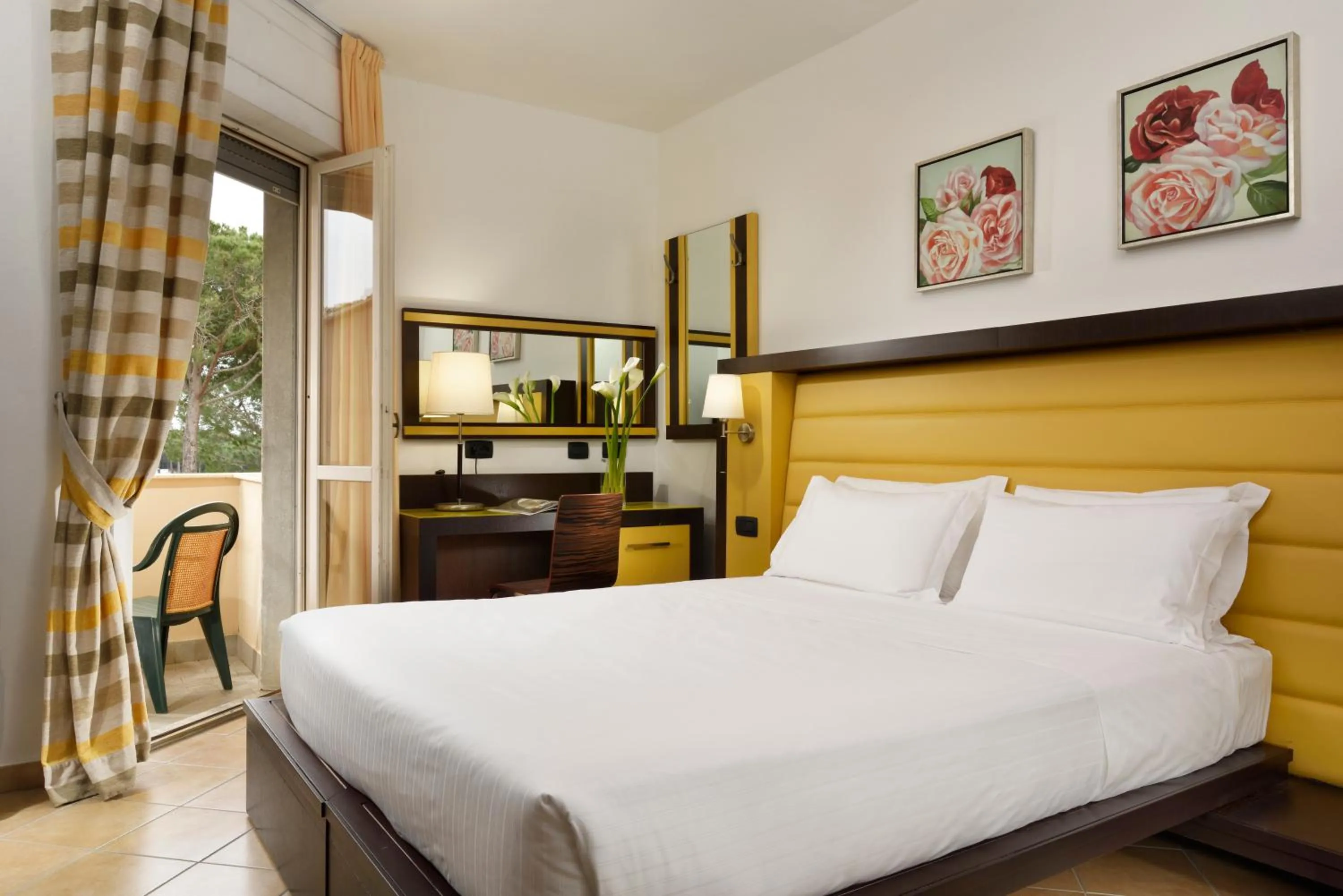 Comfort Quadruple Room in Park Hotel Marinetta - Beach & Spa