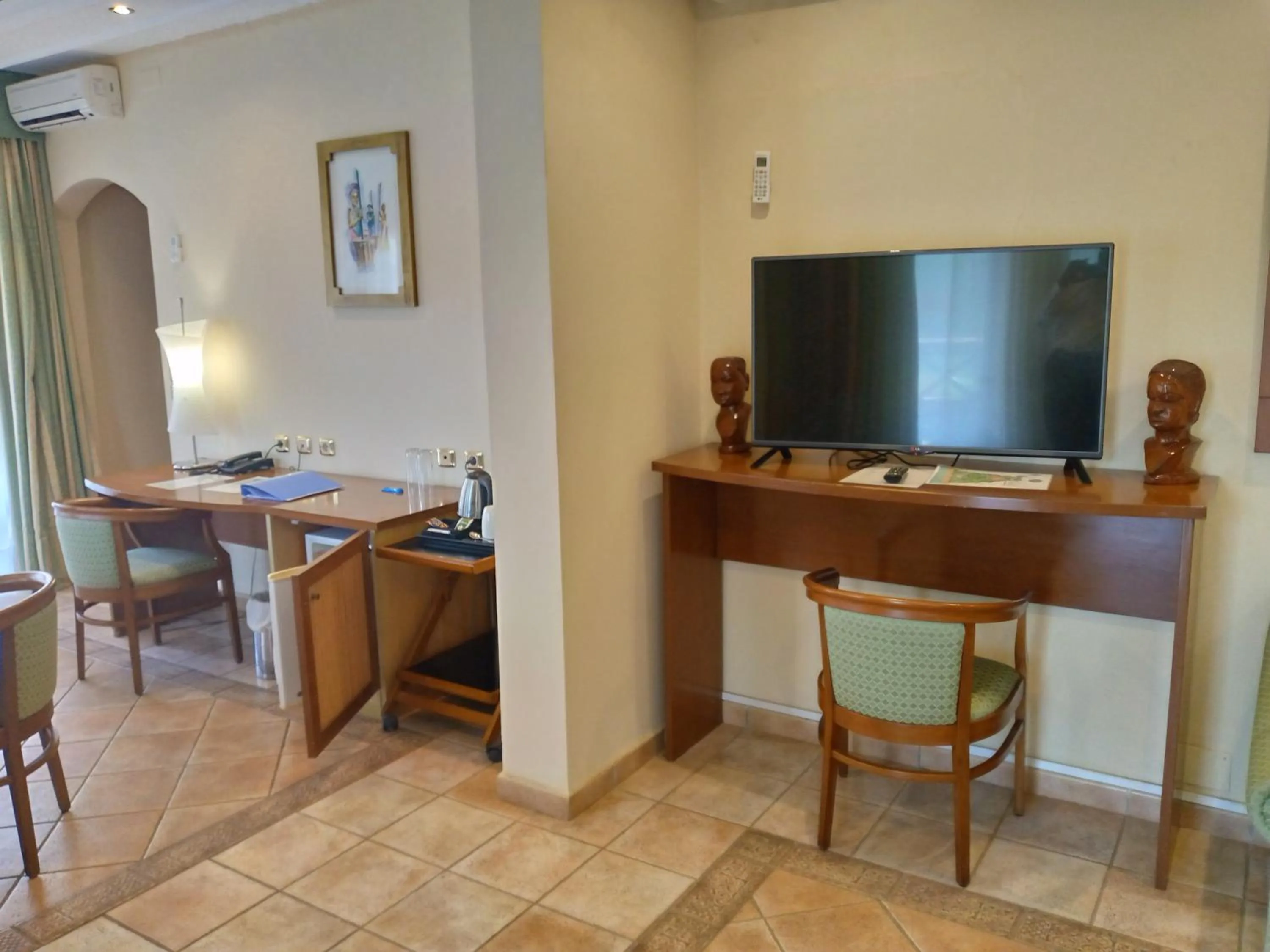 Suite with Garden View - single occupancy in The Kairaba Beach Hotel