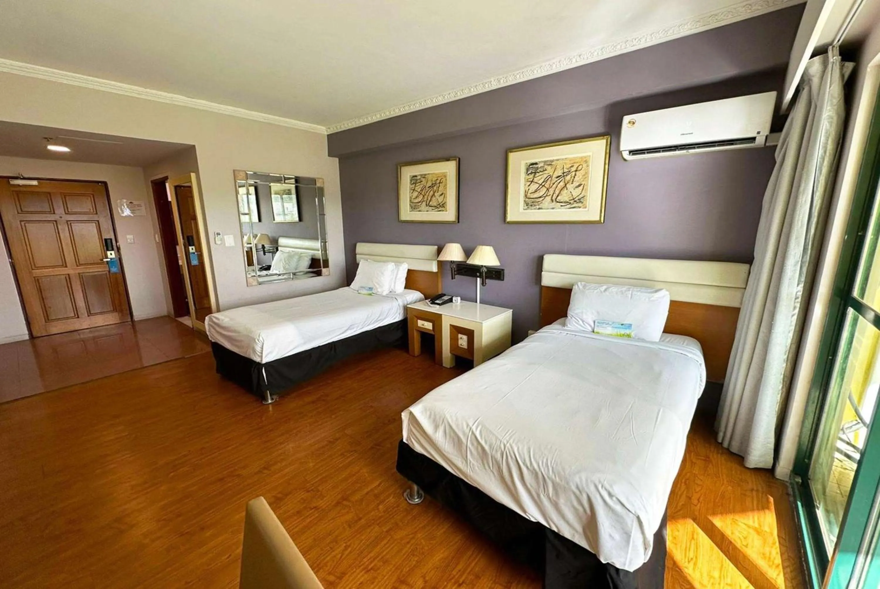 Twin Room - Non-Smoking in Days Inn Guam - Tamuning