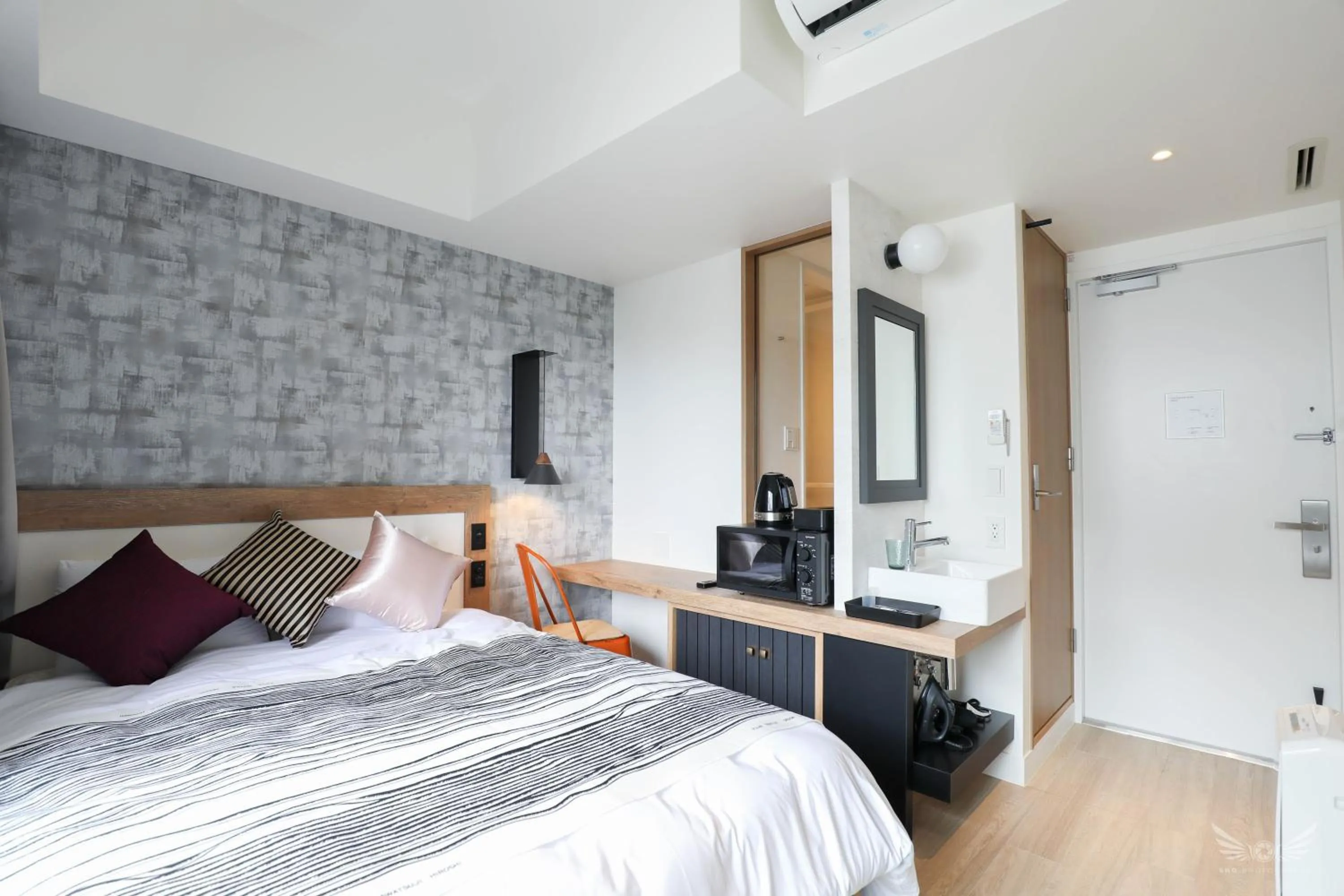 Double Room in FFFFFF Hotel エフホテル