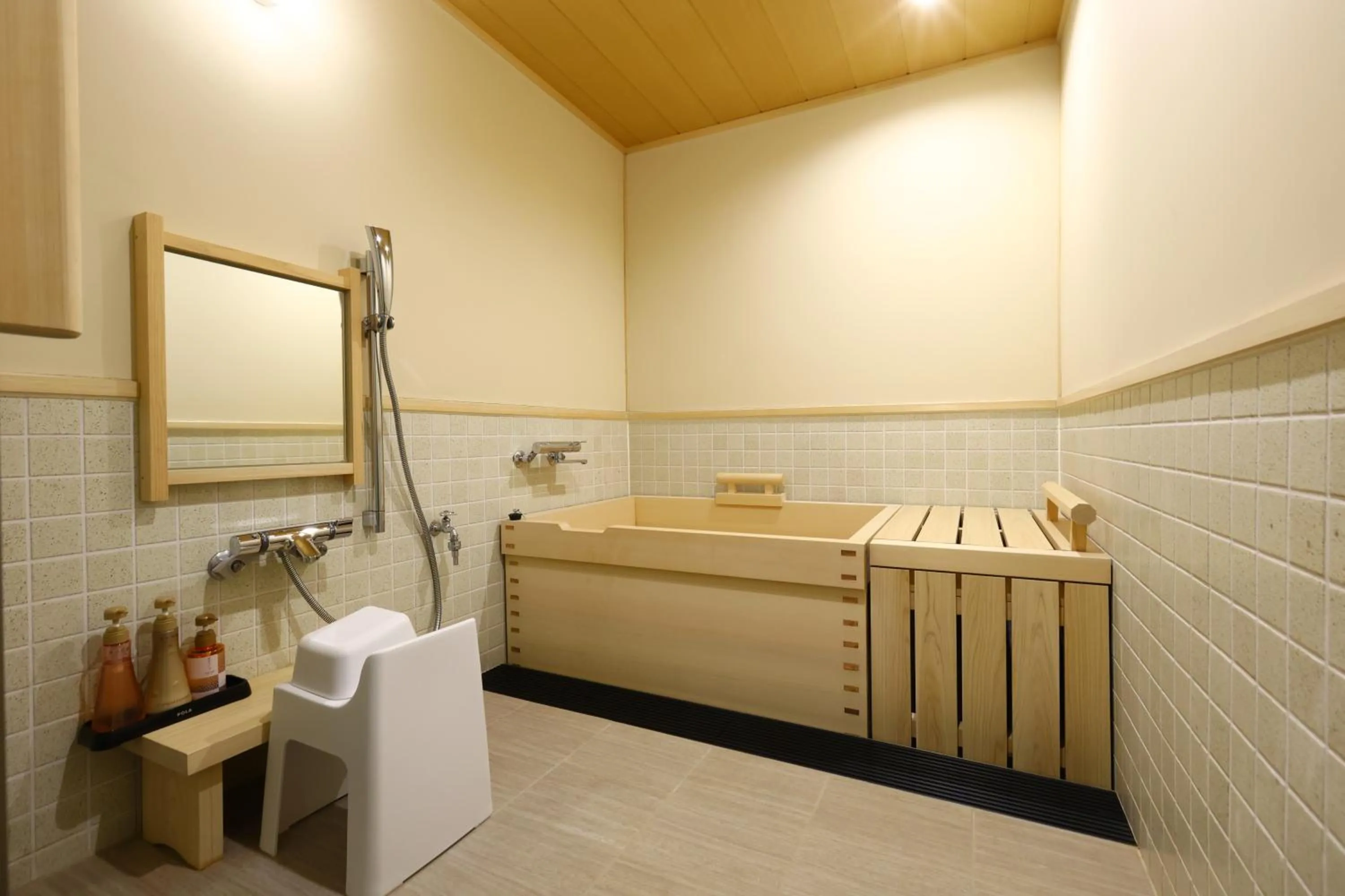 Deluxe Triple Room with Bathtub - Non-Smoking in Oyado Tsukiyo no Usagi