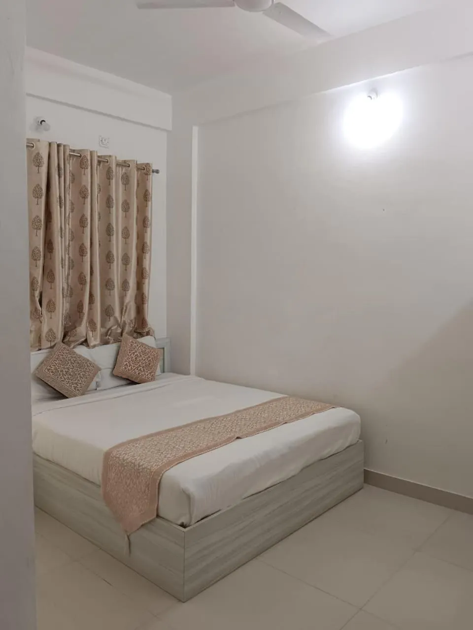 Budget Double Room in Sai Inn Mysore