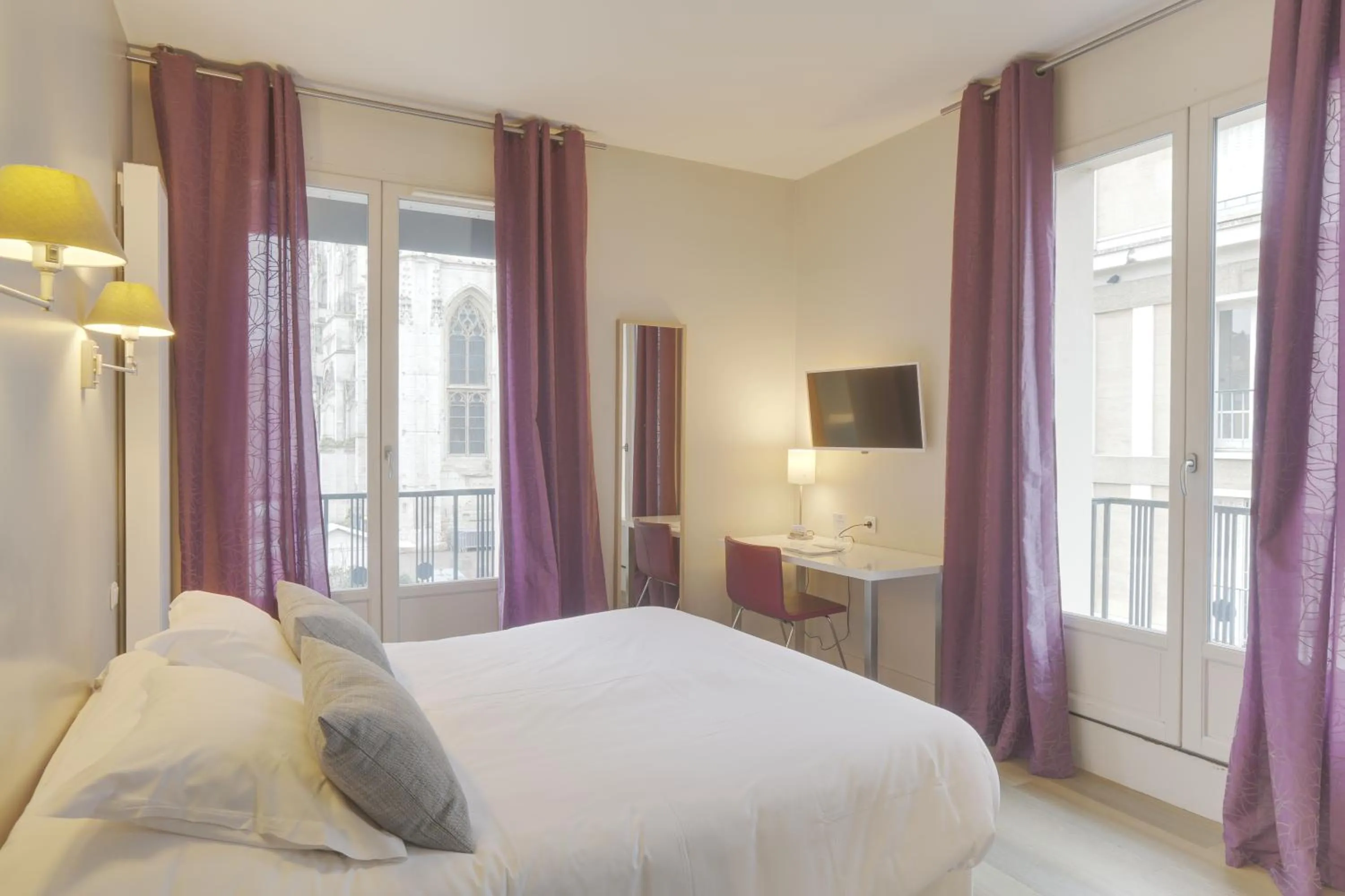 Superior Double Room in Hôtel Cardinal