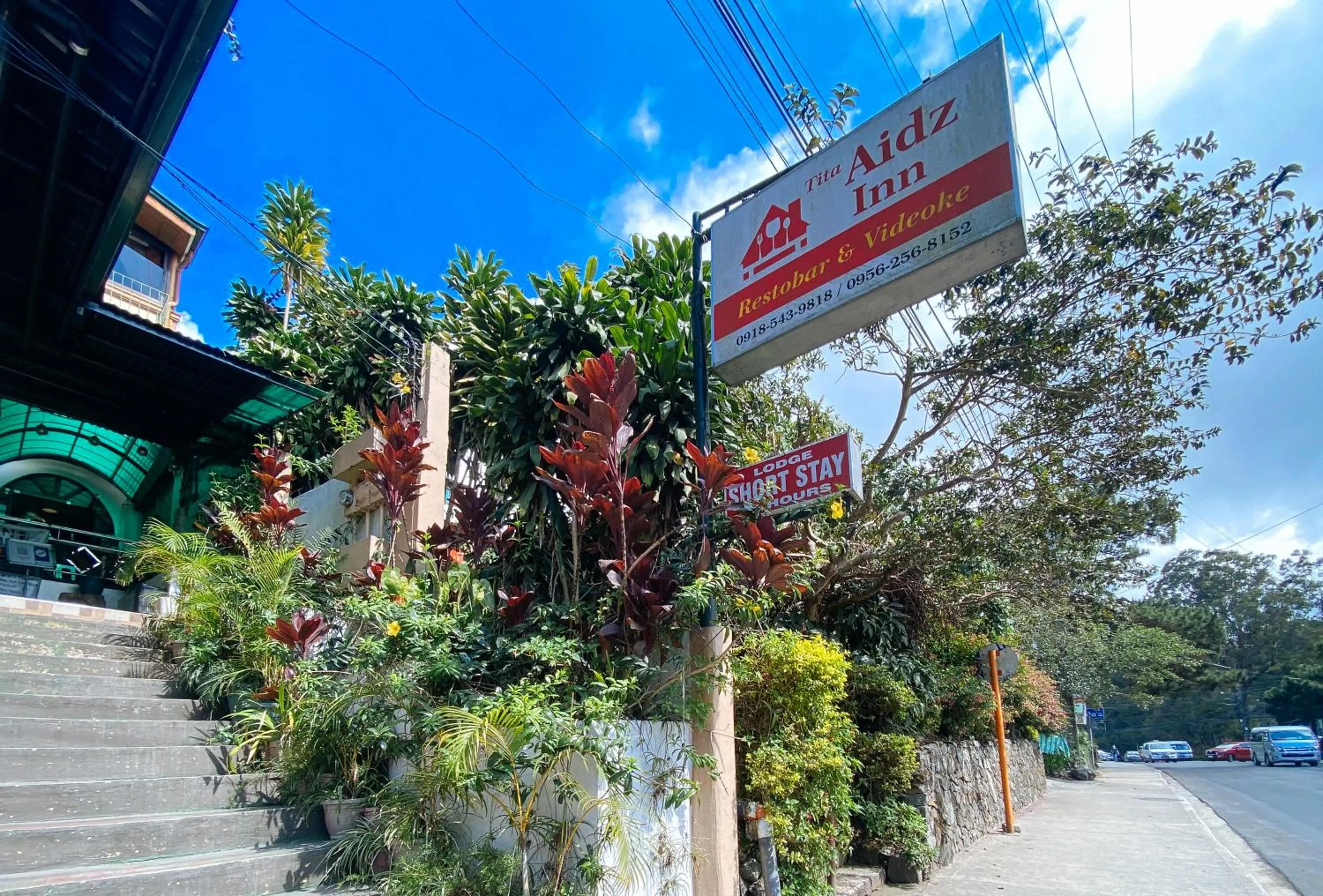 RedDoorz Hostel @ Tita Aidz Inn Baguio