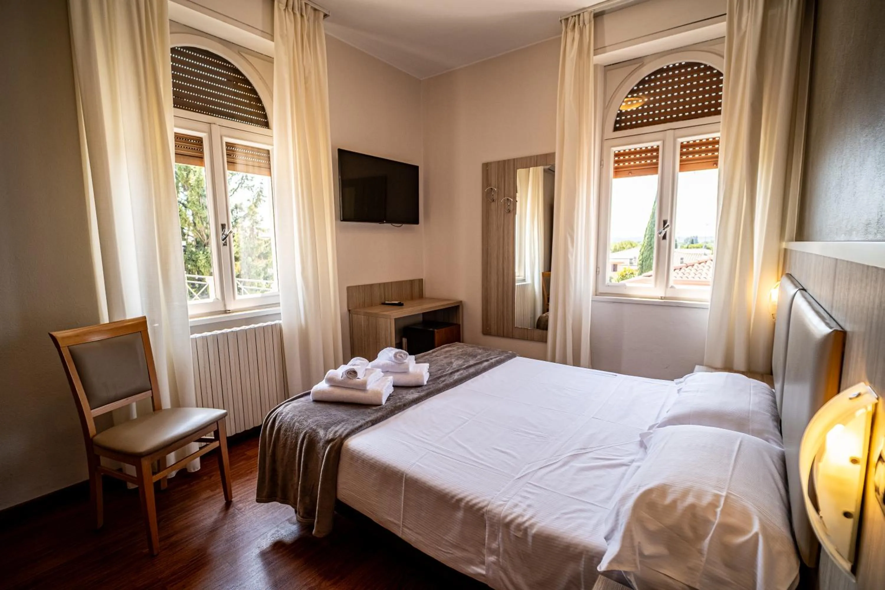 Economy Double Room in Hotel Gardenia Sirmione