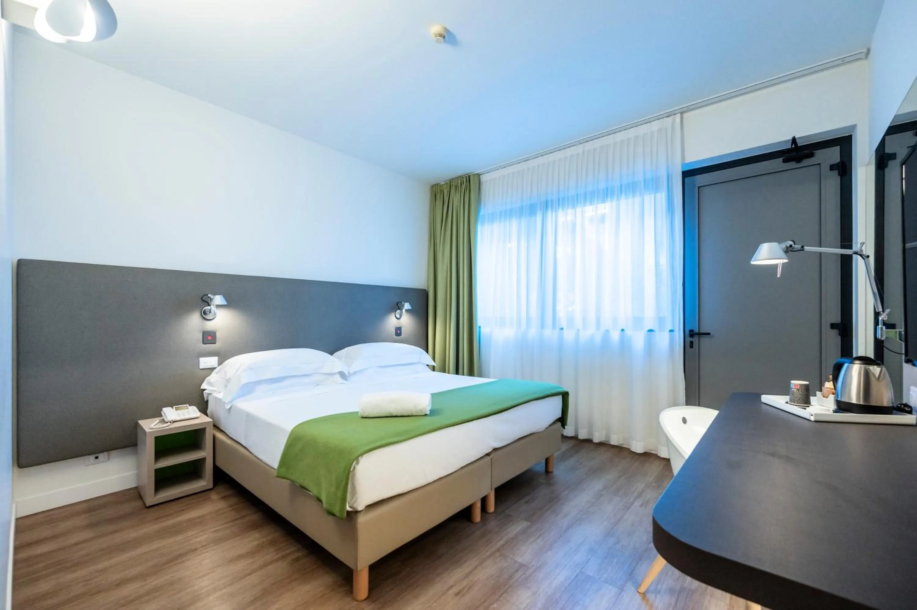 Double or Twin Room - Disability Access in Airport Hotel Bergamo