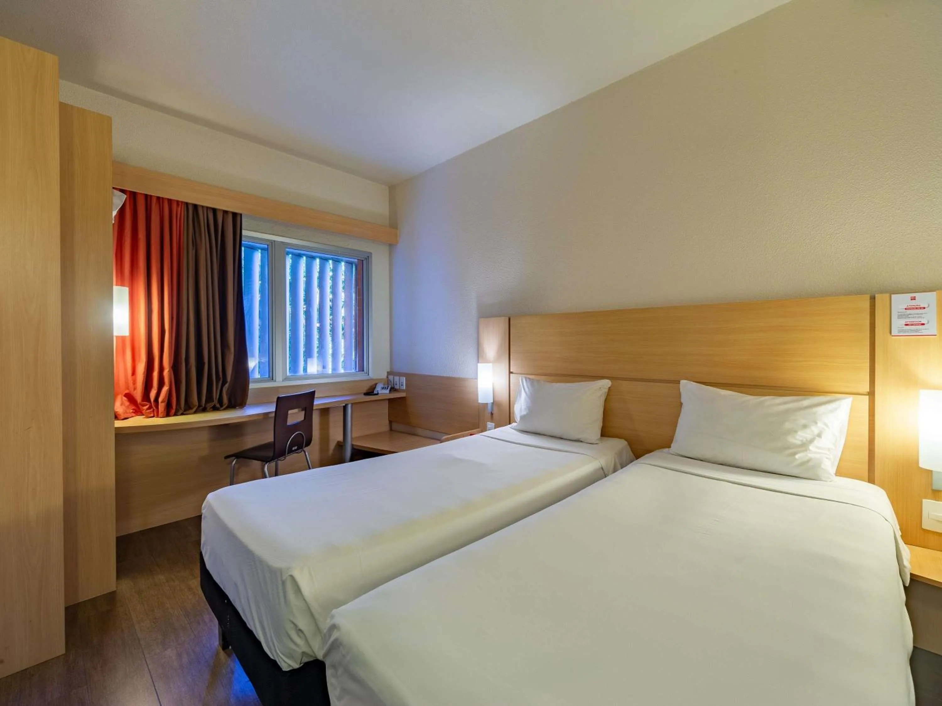 Standard Twin Room in ibis Manaus Distrito Industrial