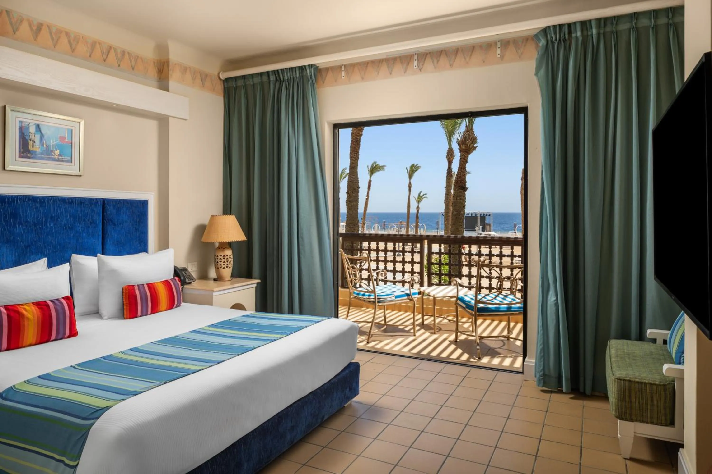 Junior Suite with Beach Front in Pickalbatros Sands Port Ghalib