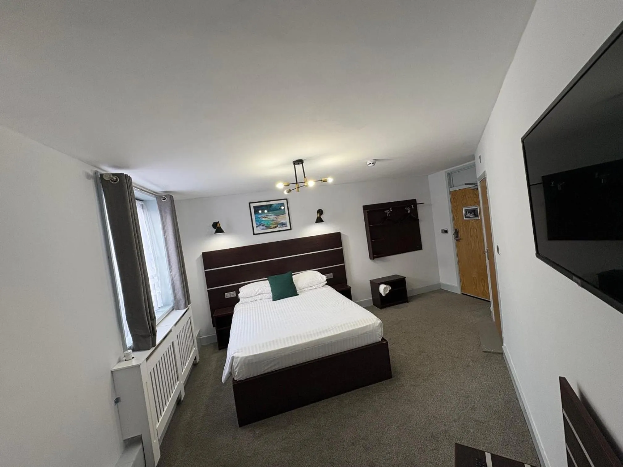 Standard Double Room with Walk-In Shower - Disability Access/Non-Smoking in Best Western Ebbw Vale