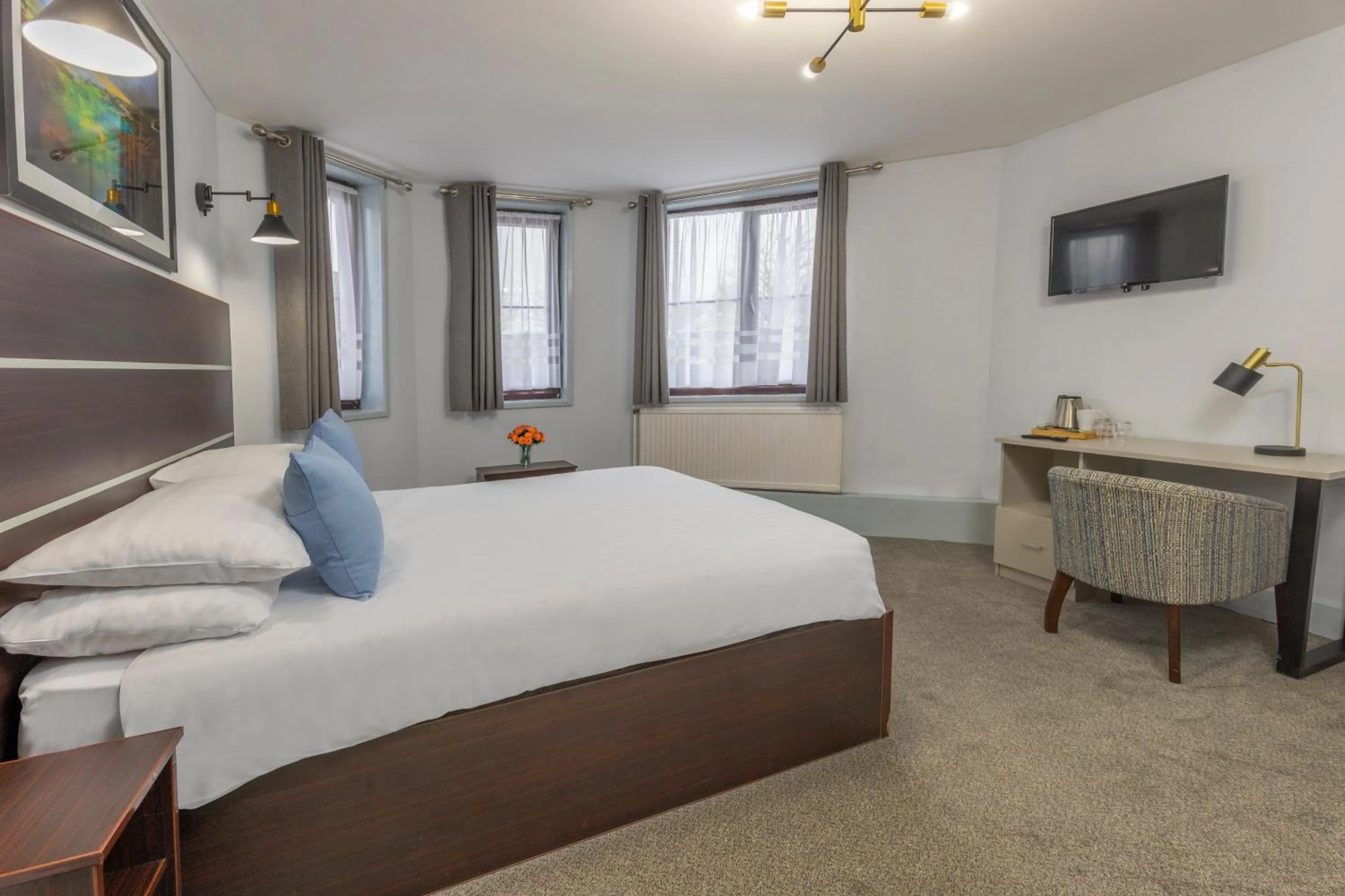 Standard King Room - Non-Smoking  in Best Western Ebbw Vale