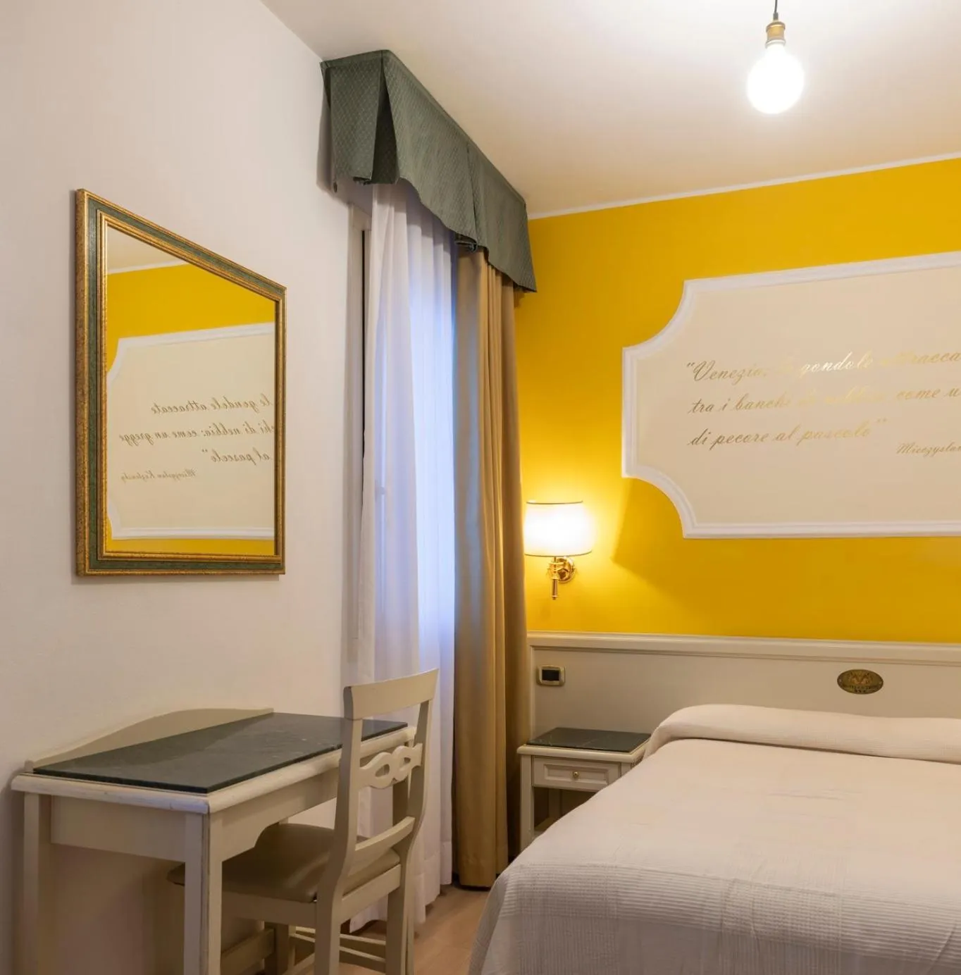 Standard Single Room in Hotel Ca' Tron