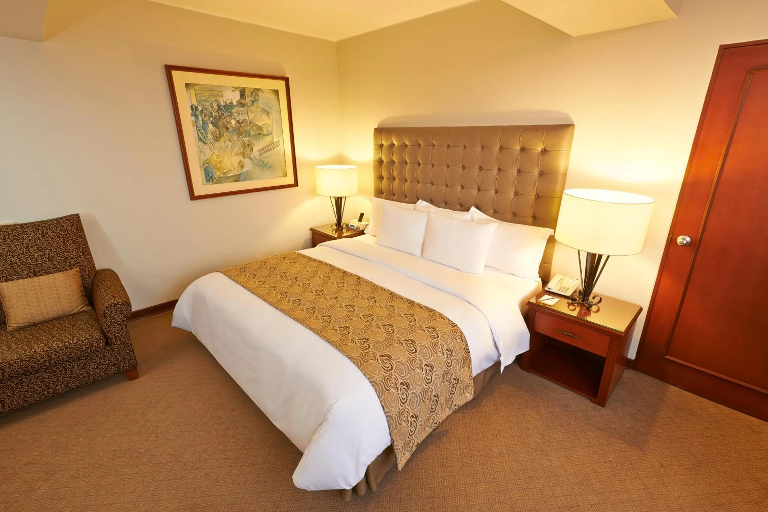 Business Double in Sol de Oro Hotel & Suites