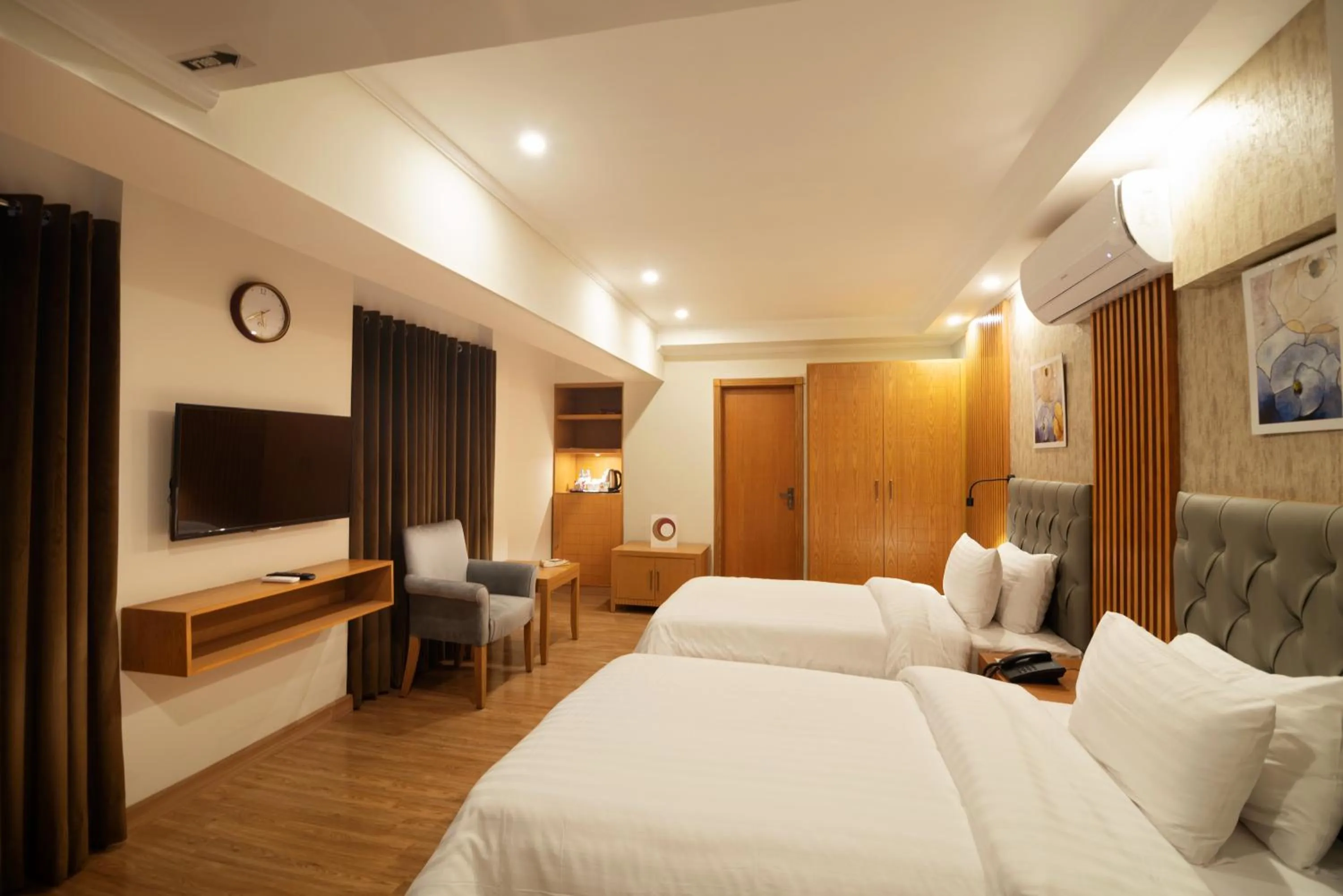 Deluxe Twin Room in Hotel One Tower Gulberg, Lahore