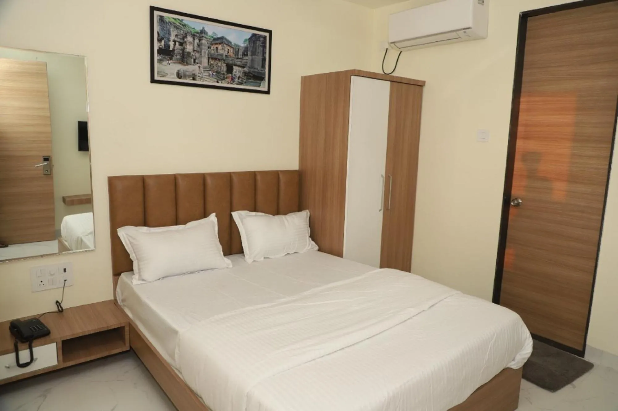 Superior Double Room in ID Square residency Parbhani