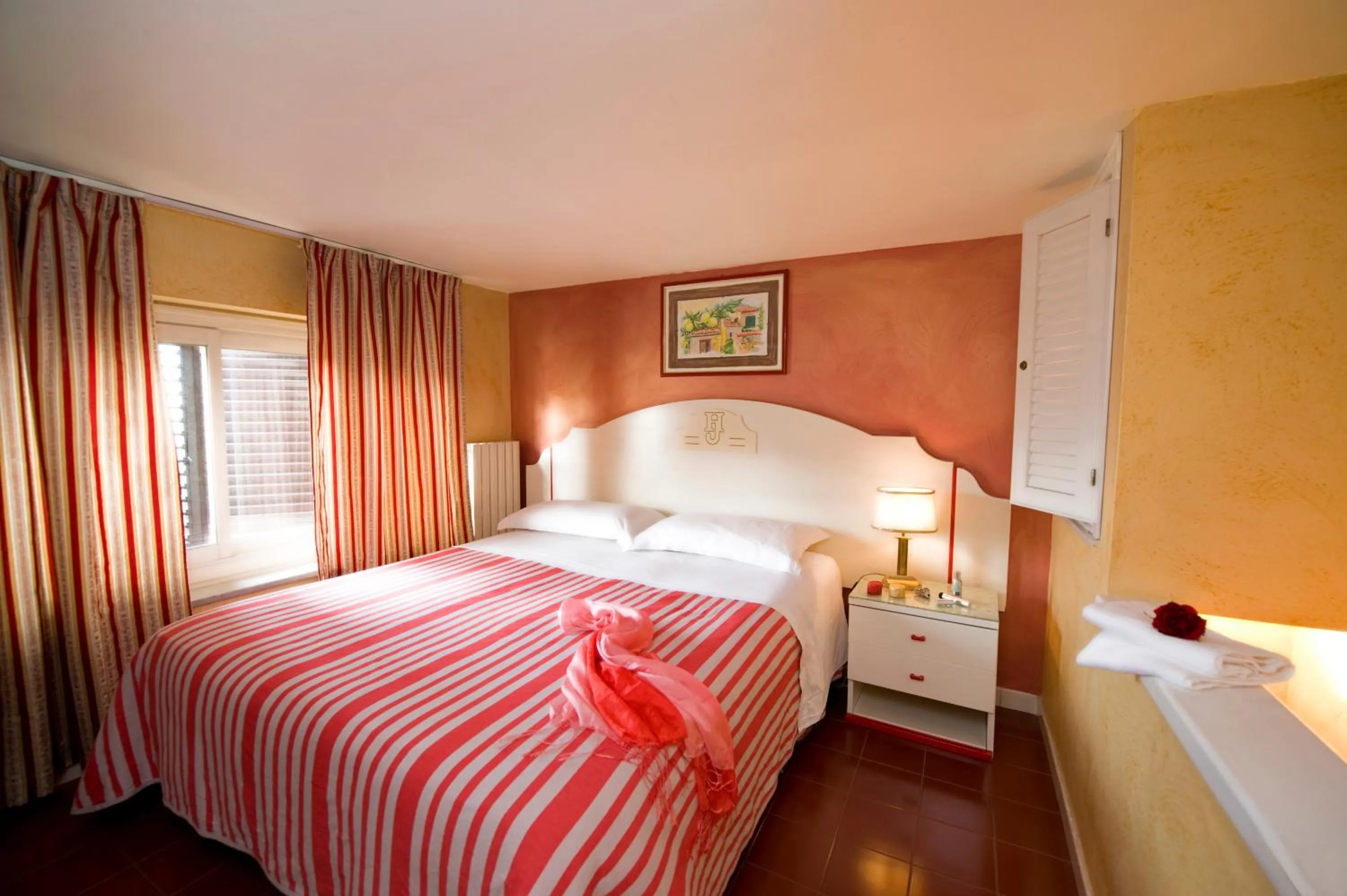 Single Room in Hotel Joli