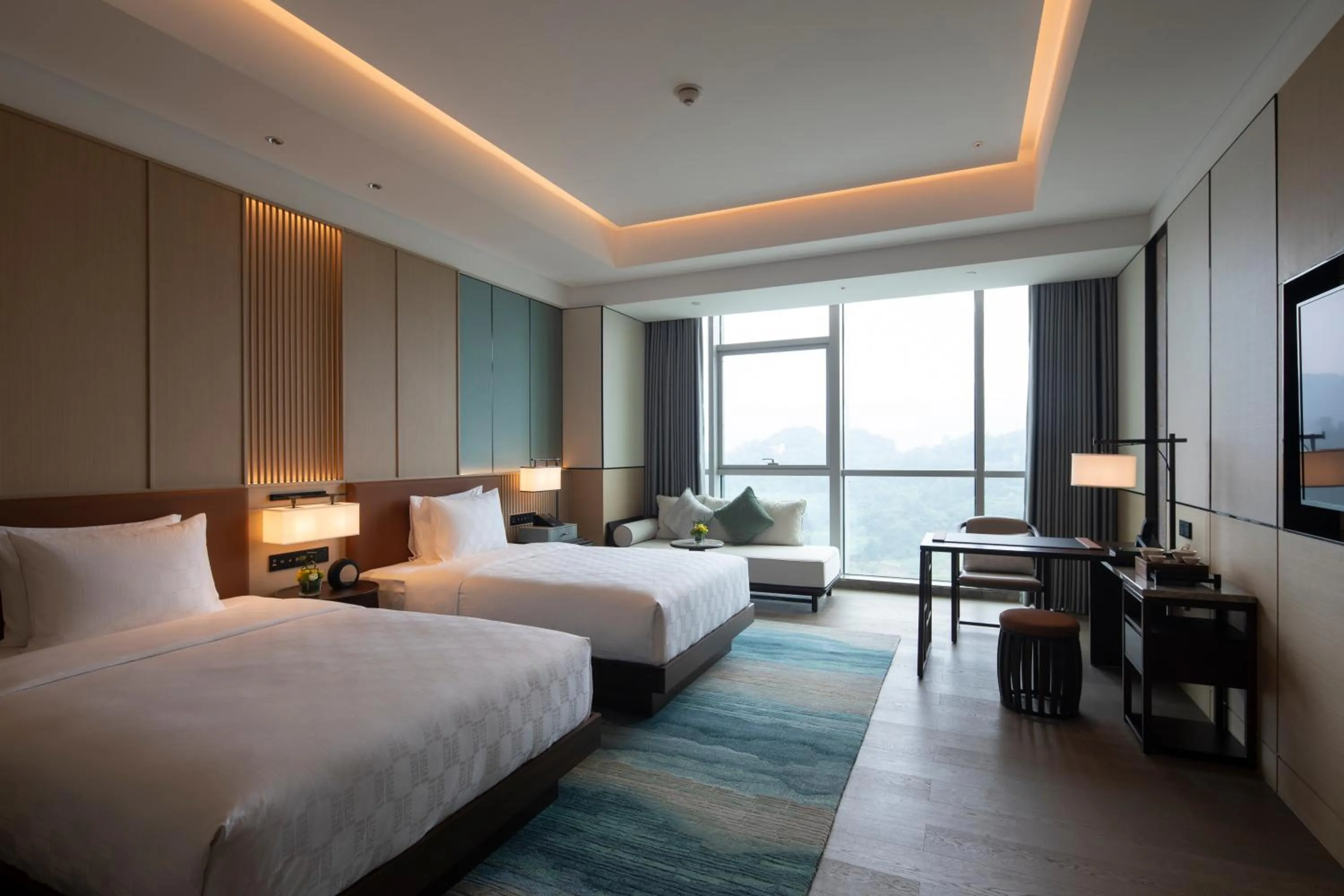 Standard Double Room with Two Double Beds in HUALUXE Yibin