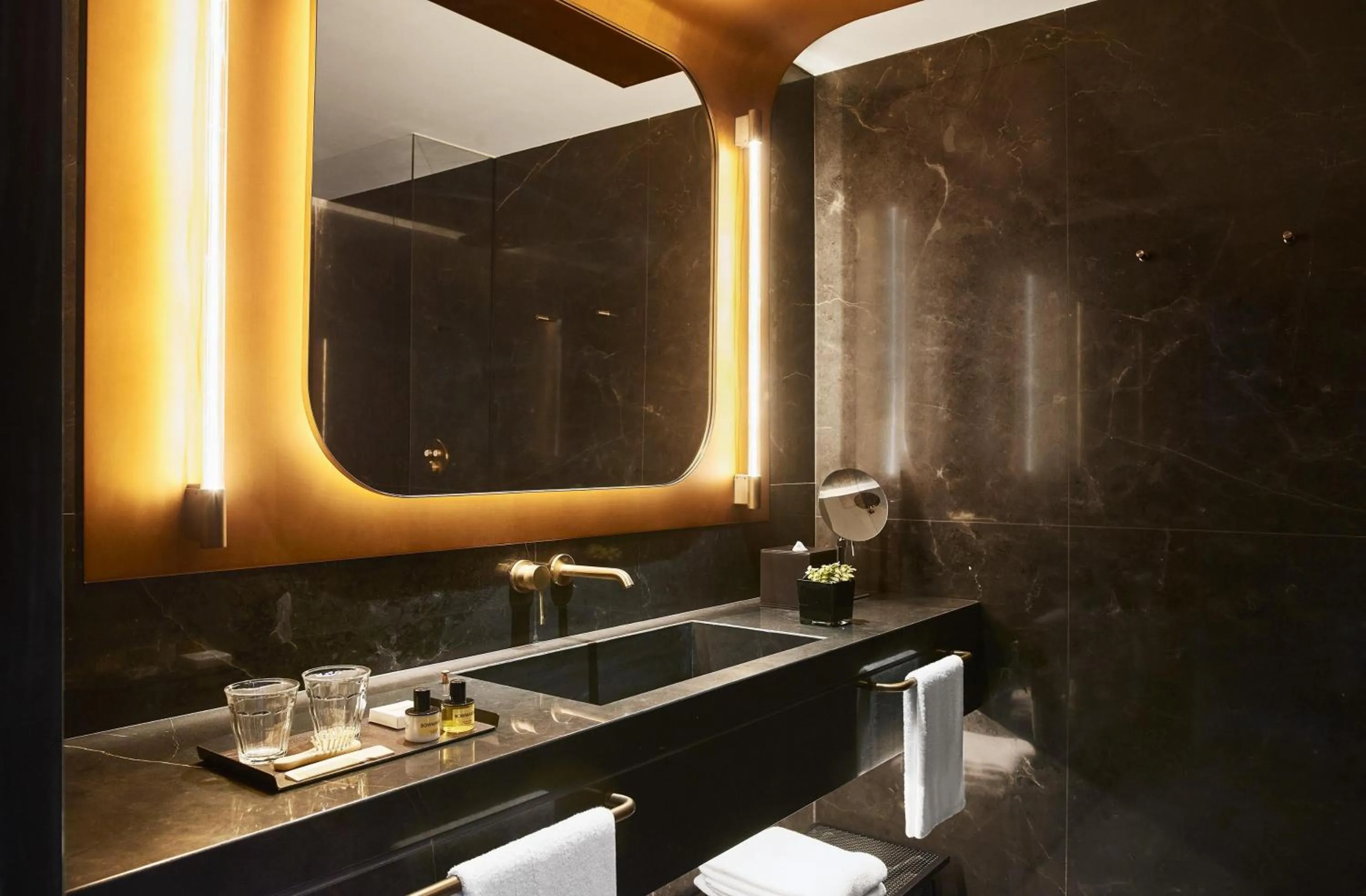 King Suite with City View in Thompson Madrid, by Hyatt