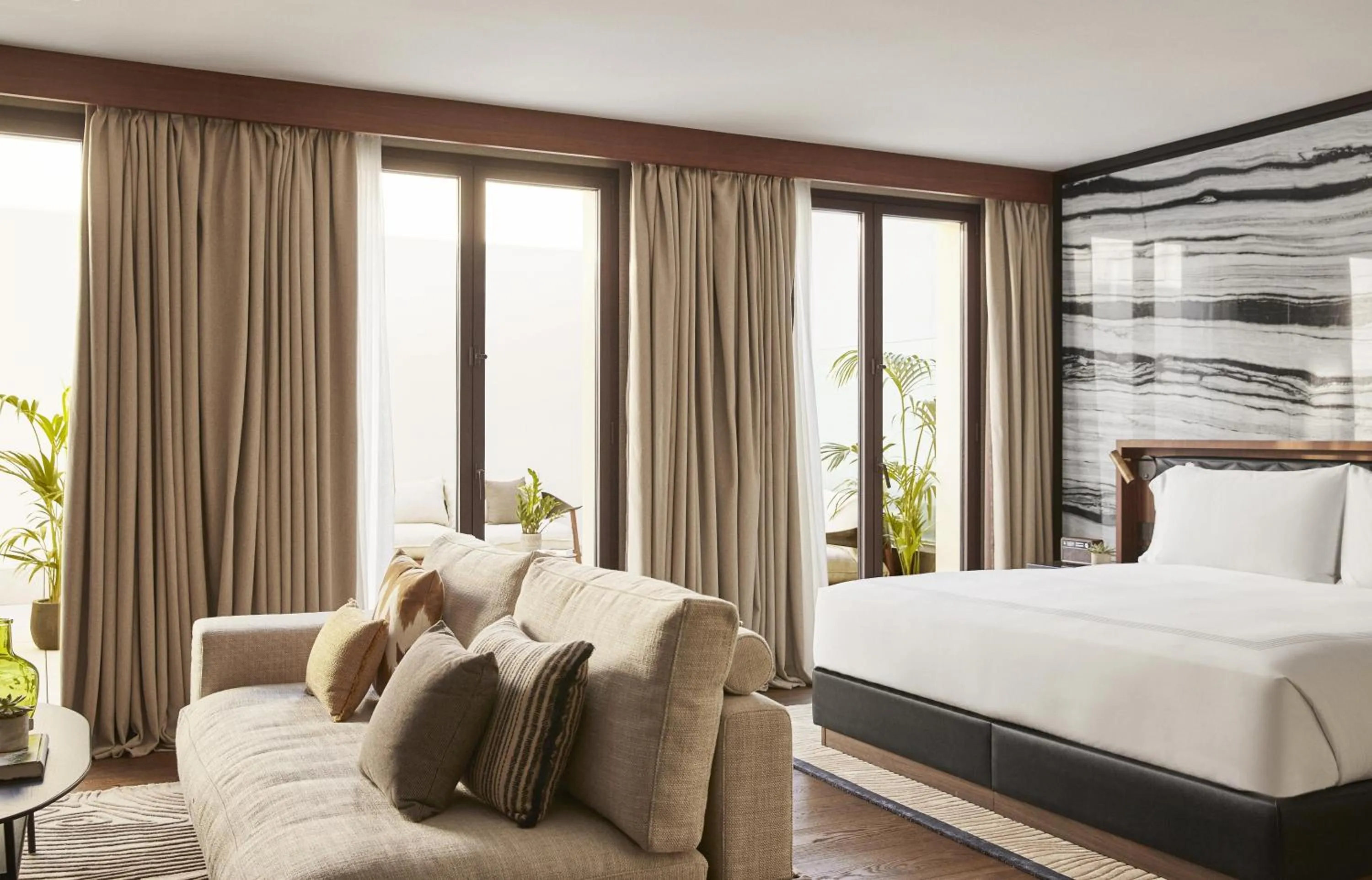 Junior Suite with Terrace in Thompson Madrid, by Hyatt