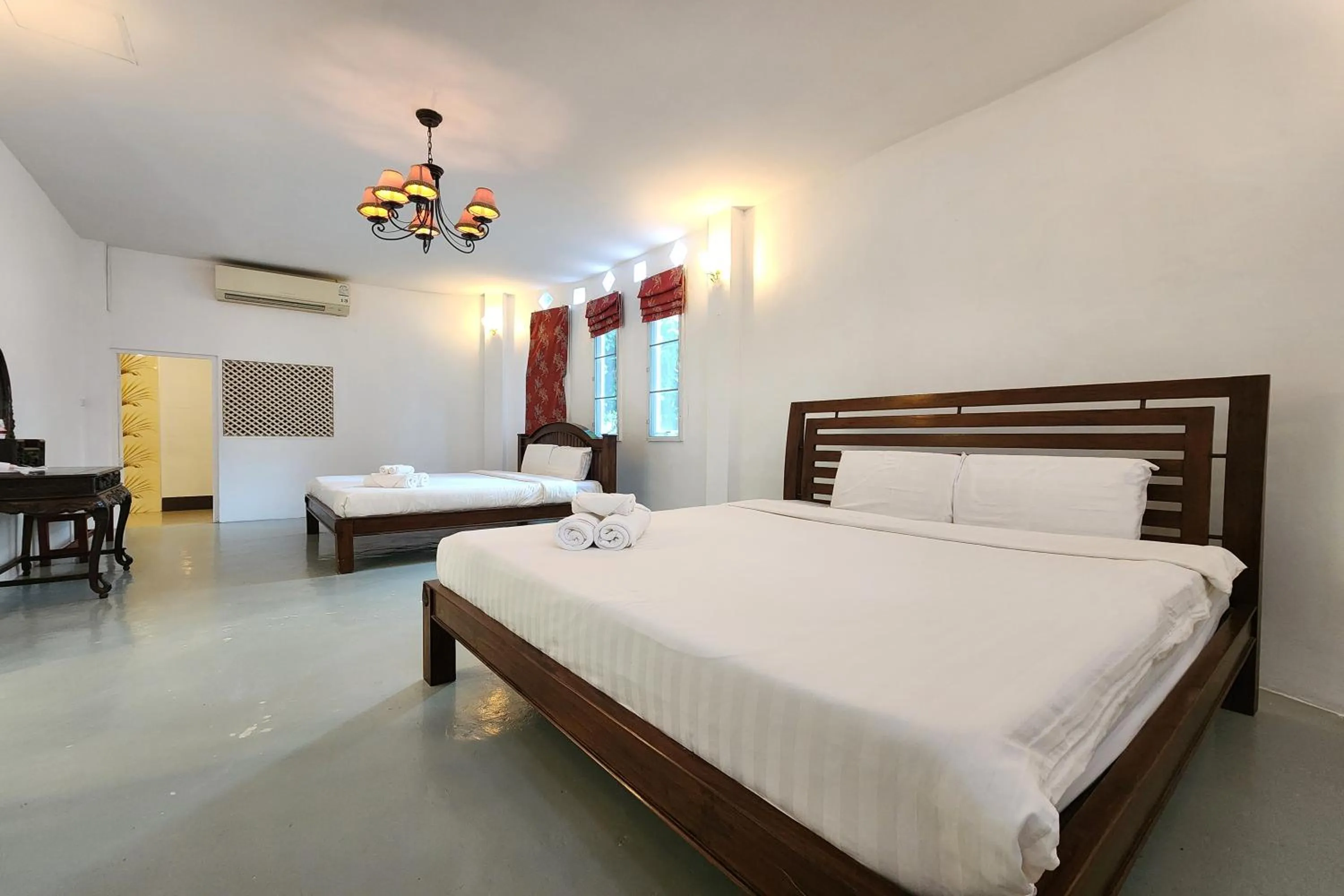 Family Room in Karaboon Wellness