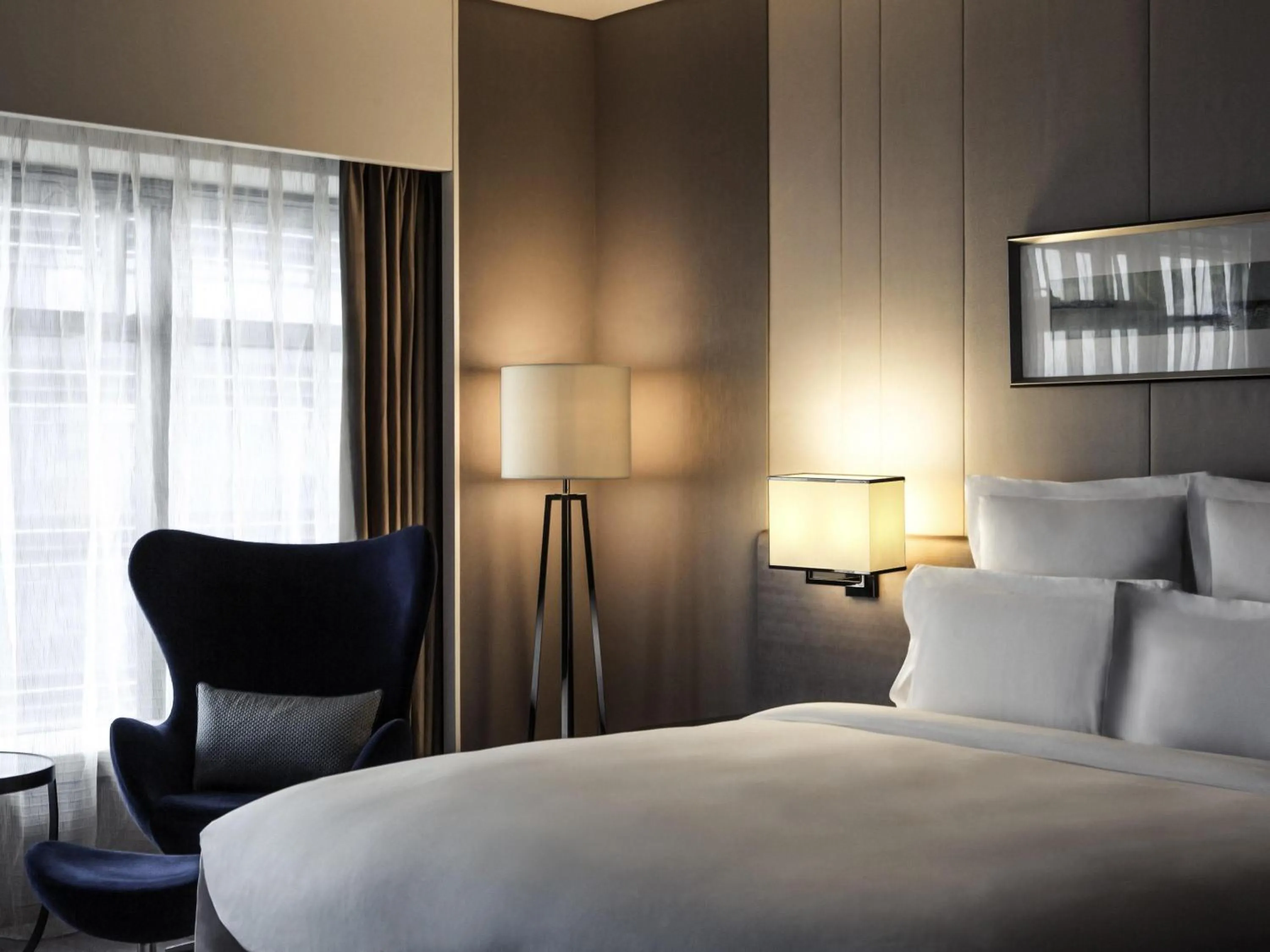 Premium Deluxe King Room in Pullman Shanghai Xuhui
