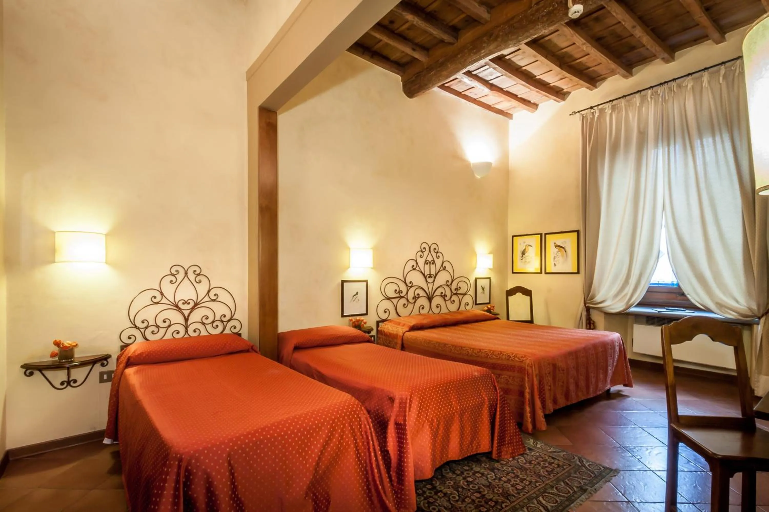 Standard Family Room in Hotel Mario's