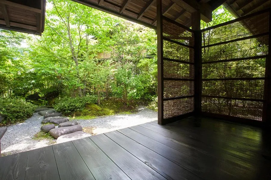 Deluxe Room with Tatami Area with Semi-Open Air Bath and Indoor Bath - single occupancy - Tsubaki - in Yufuin Bettei Itsuki