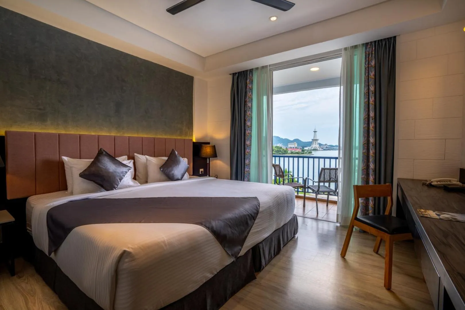 Deluxe Twin Room with Sea View in Dayang Bay Resort Langkawi