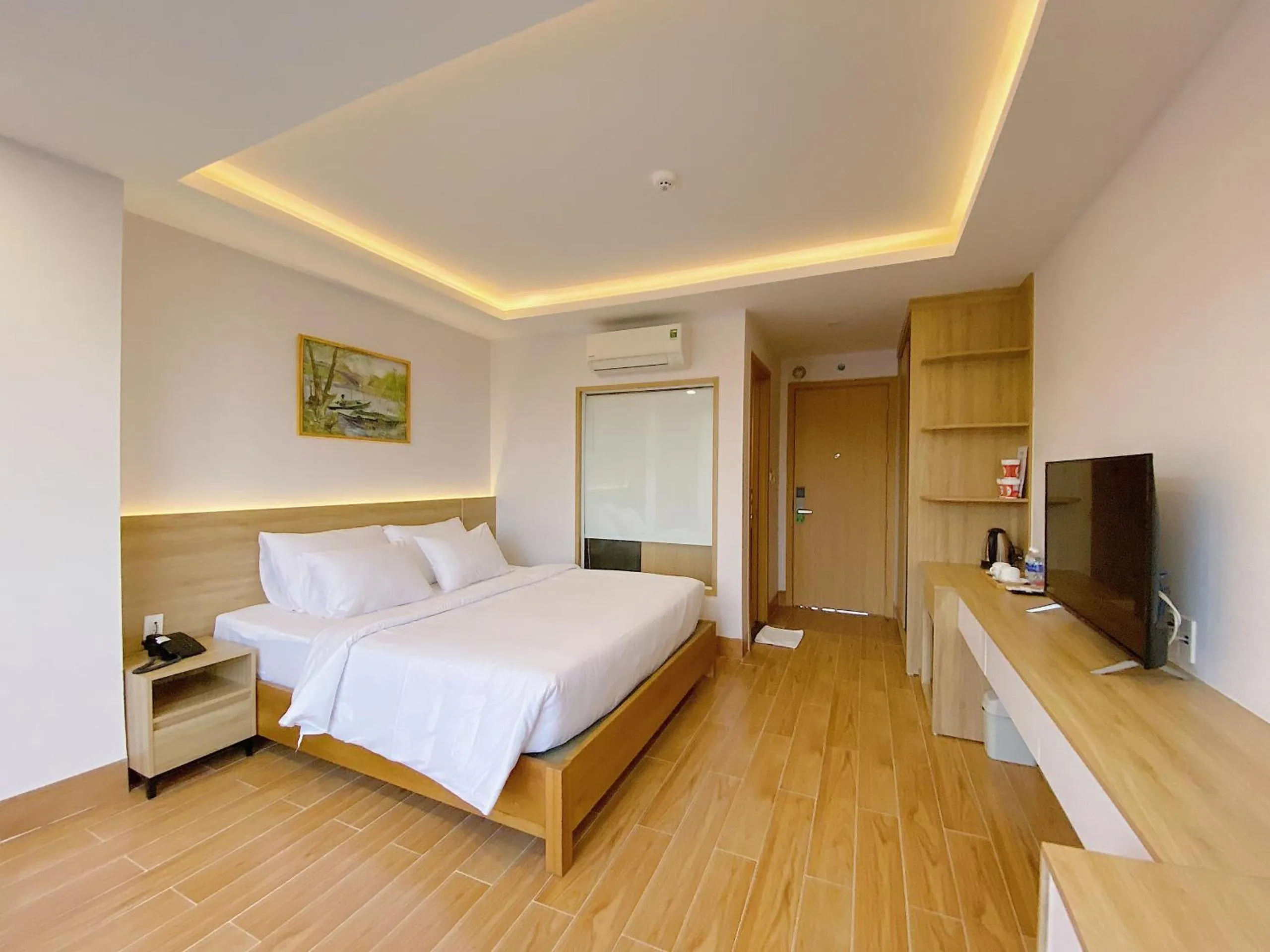 Deluxe Double Room with Balcony in Rosetta Hotel Phu Quoc
