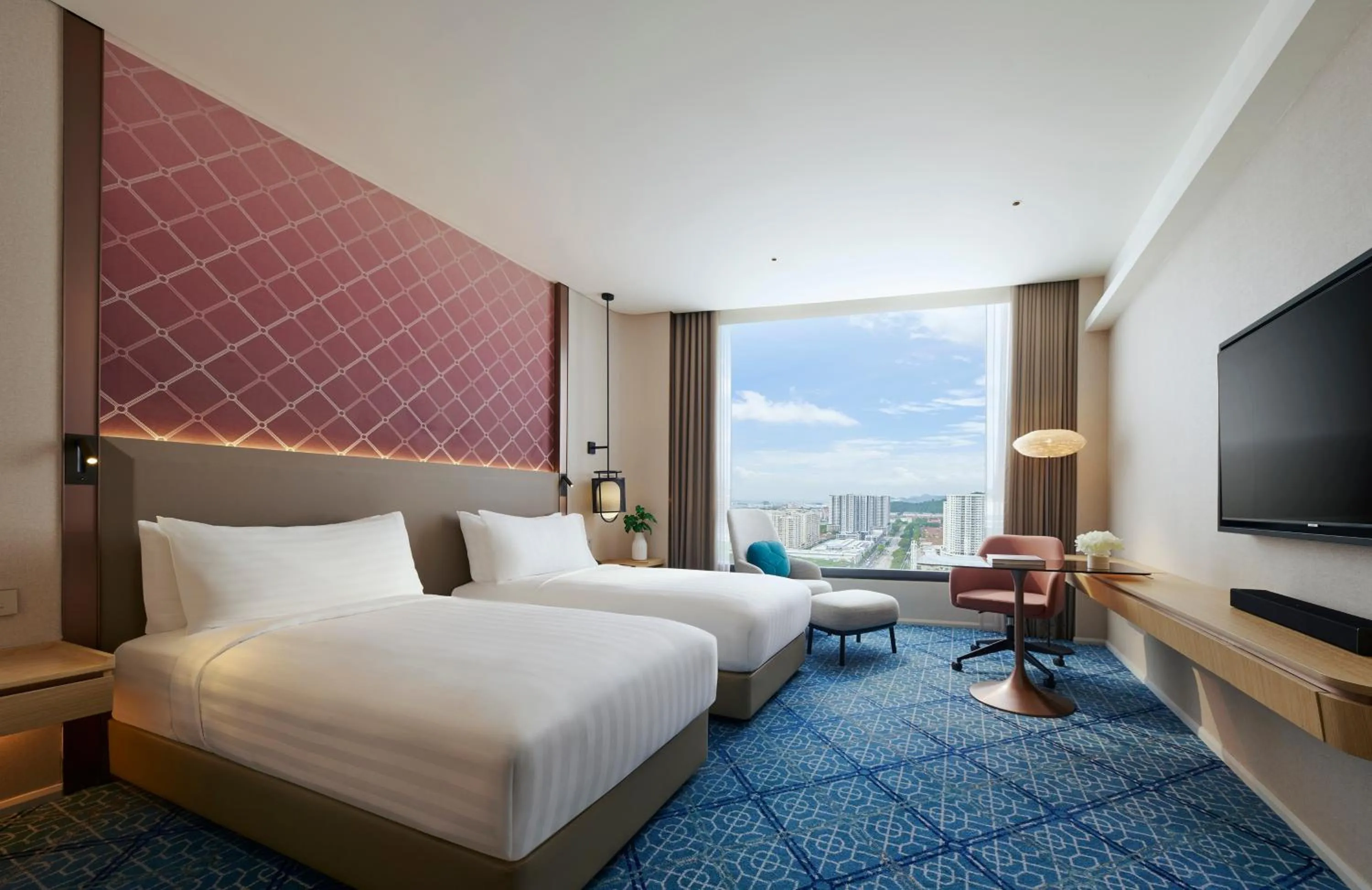 Executive Deluxe Hollywood Twin in Amari SPICE Penang