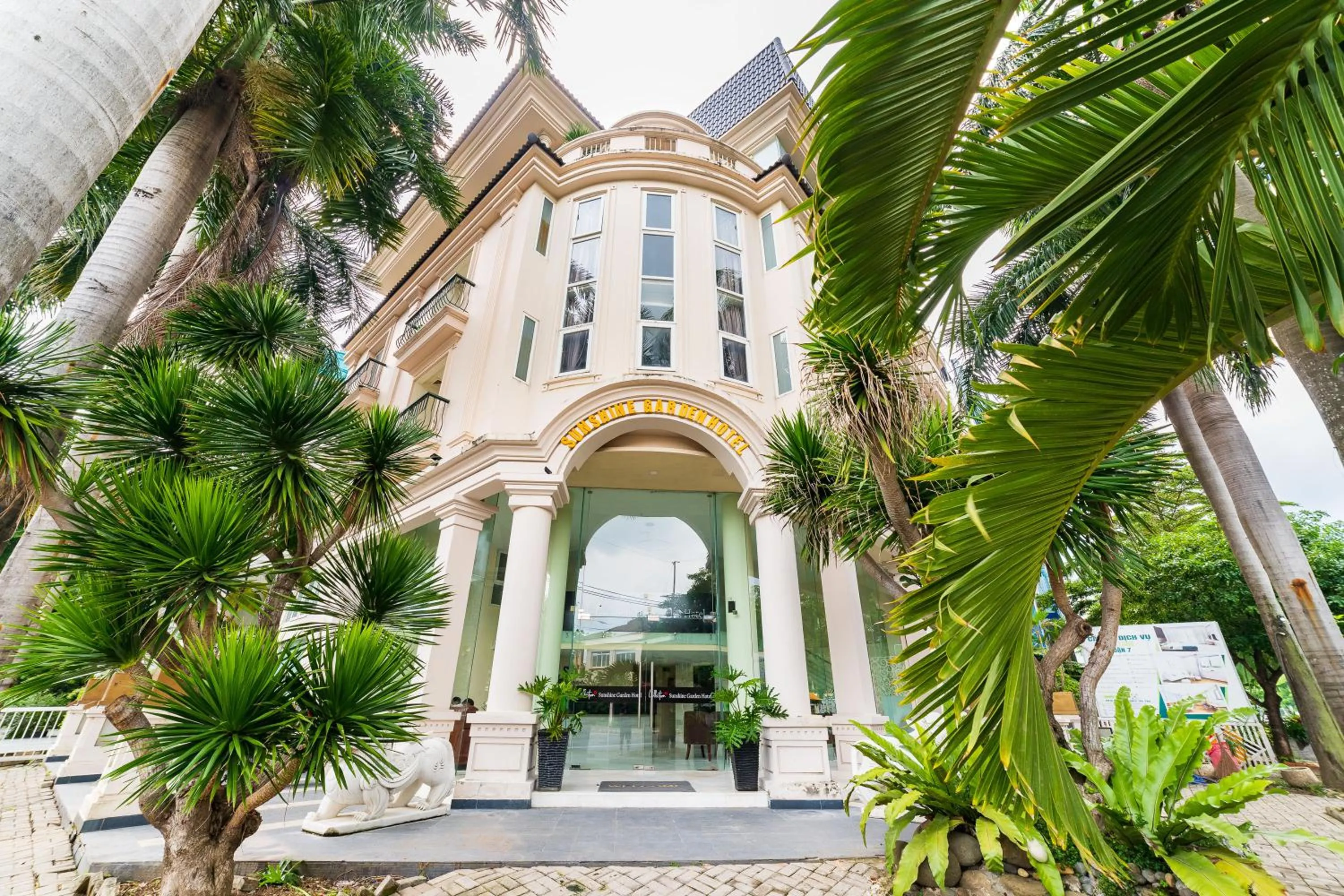 Collection O Sunshine Garden Hotel