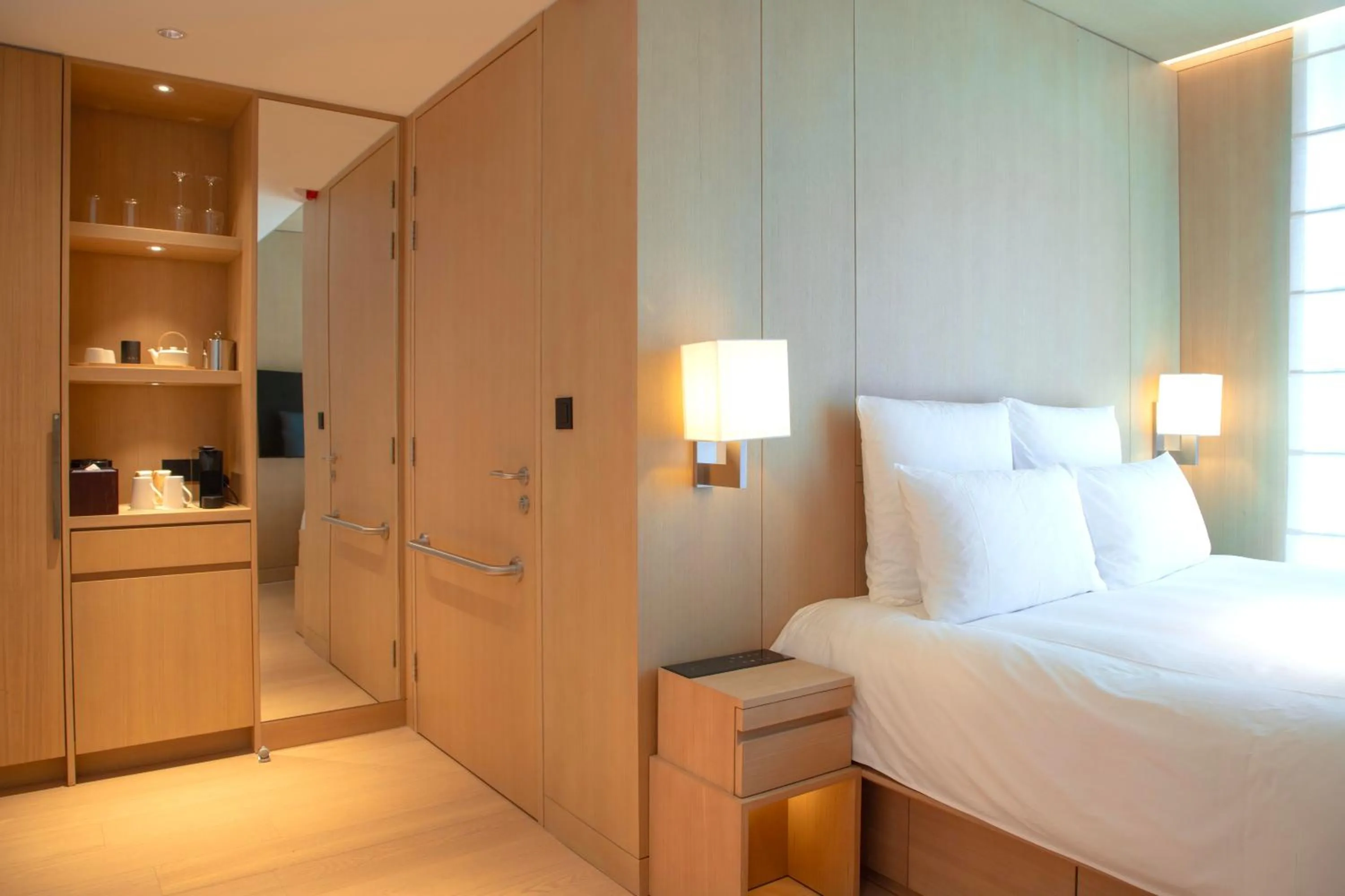 Superior Room - Accessible in AKI Hotel Hong Kong - MGallery Collection