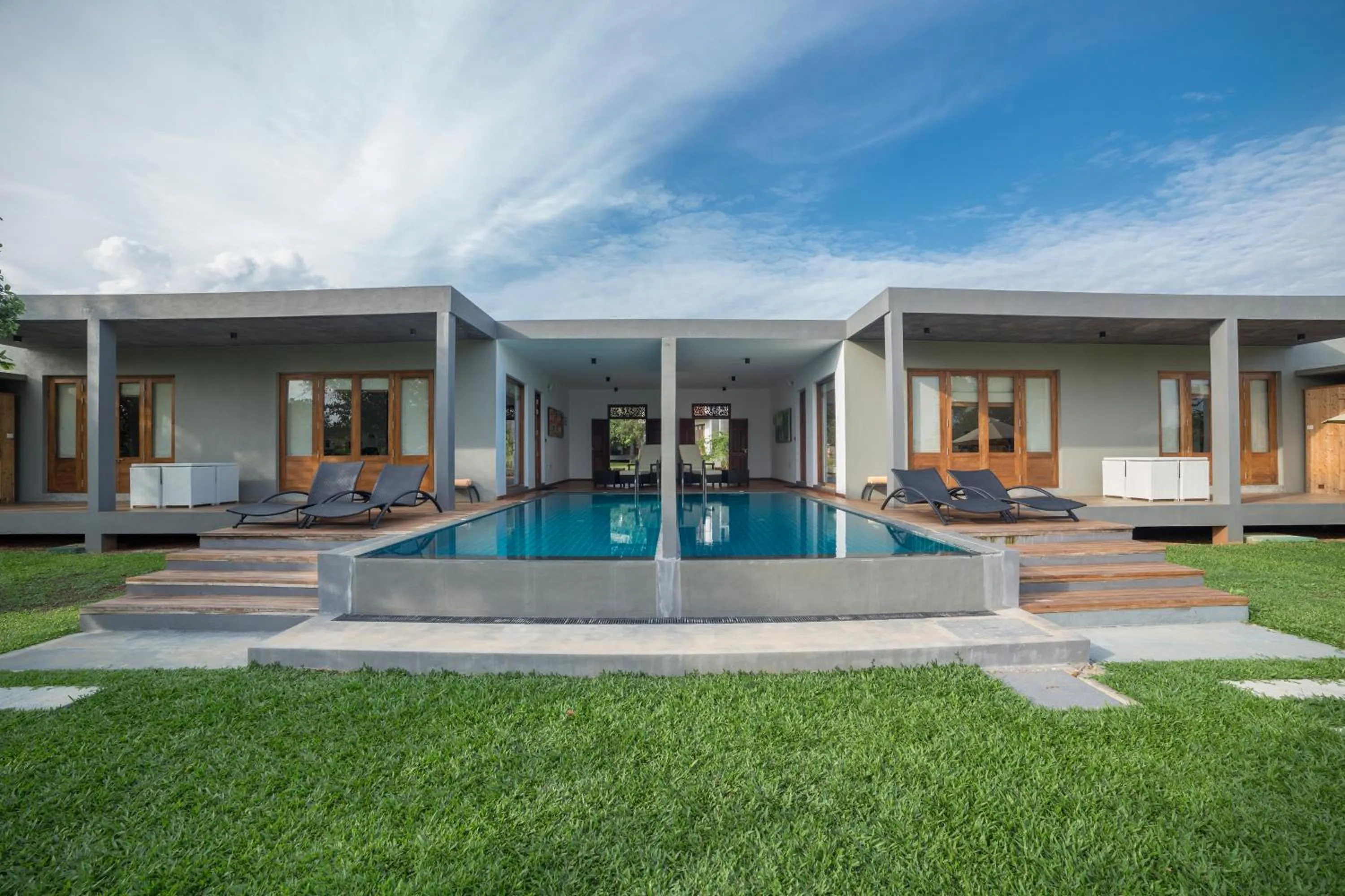 Suite with Private Pool Including cup of tea/coffee overlooking Sigiriya and Pidurangala Rock, a hands-on pottery making experience with paper recycling factory tour - single occupancy in Aliya Resort and Spa - Thema Collection