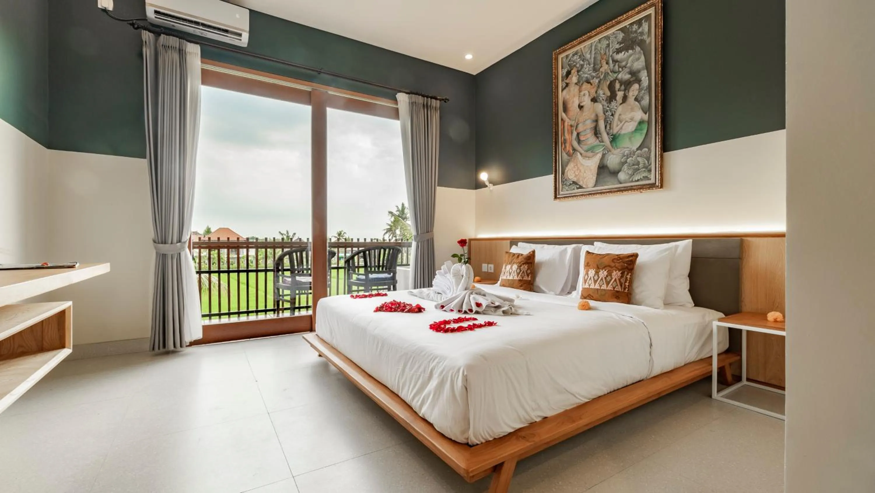 Double or Twin Room with Rice Field View in Juli House by Mahaputra