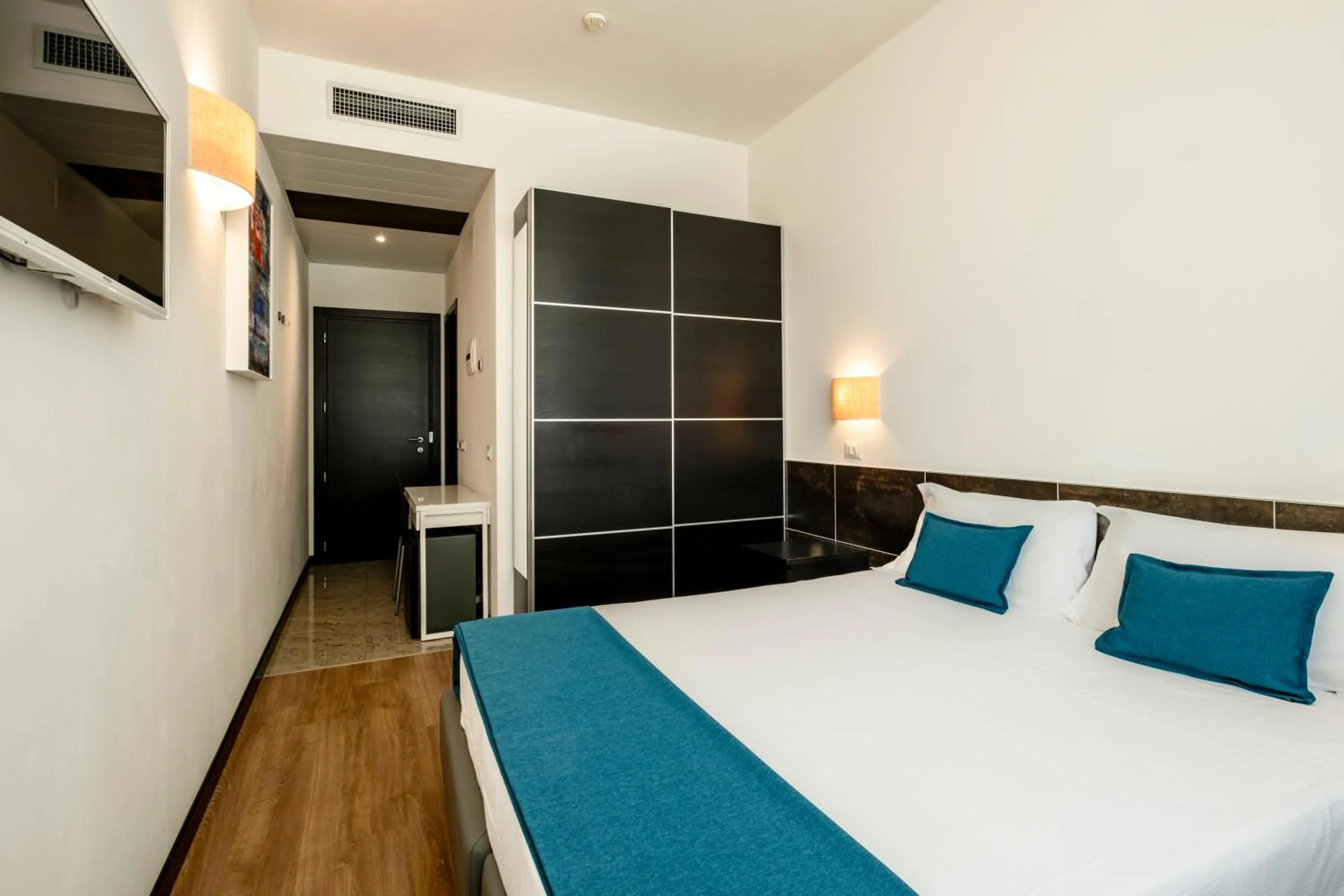 Economy Double Room - single occupancy in Hotel Cristallo