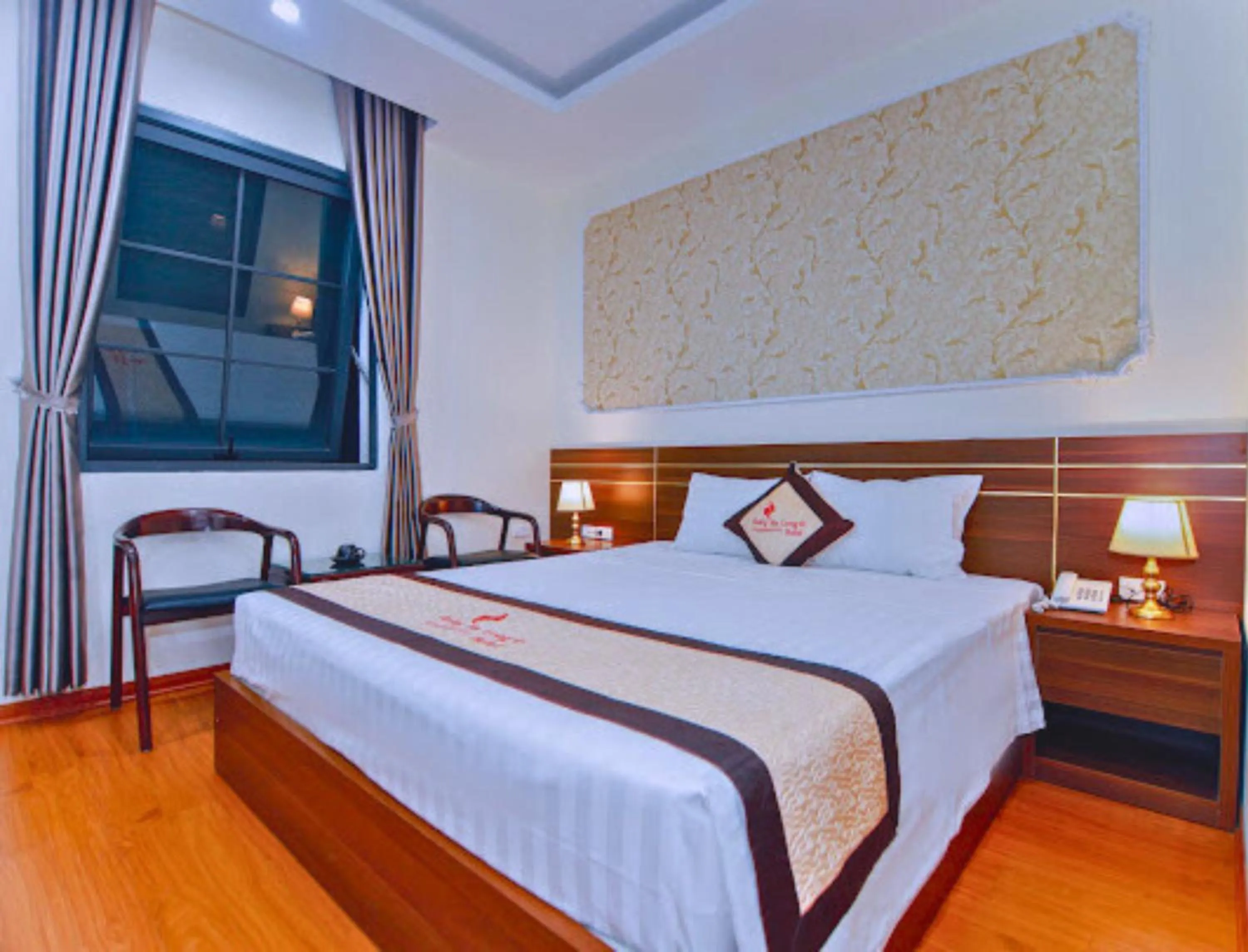 Standard King Room - single occupancy in Ruby Halong 6 Hotel