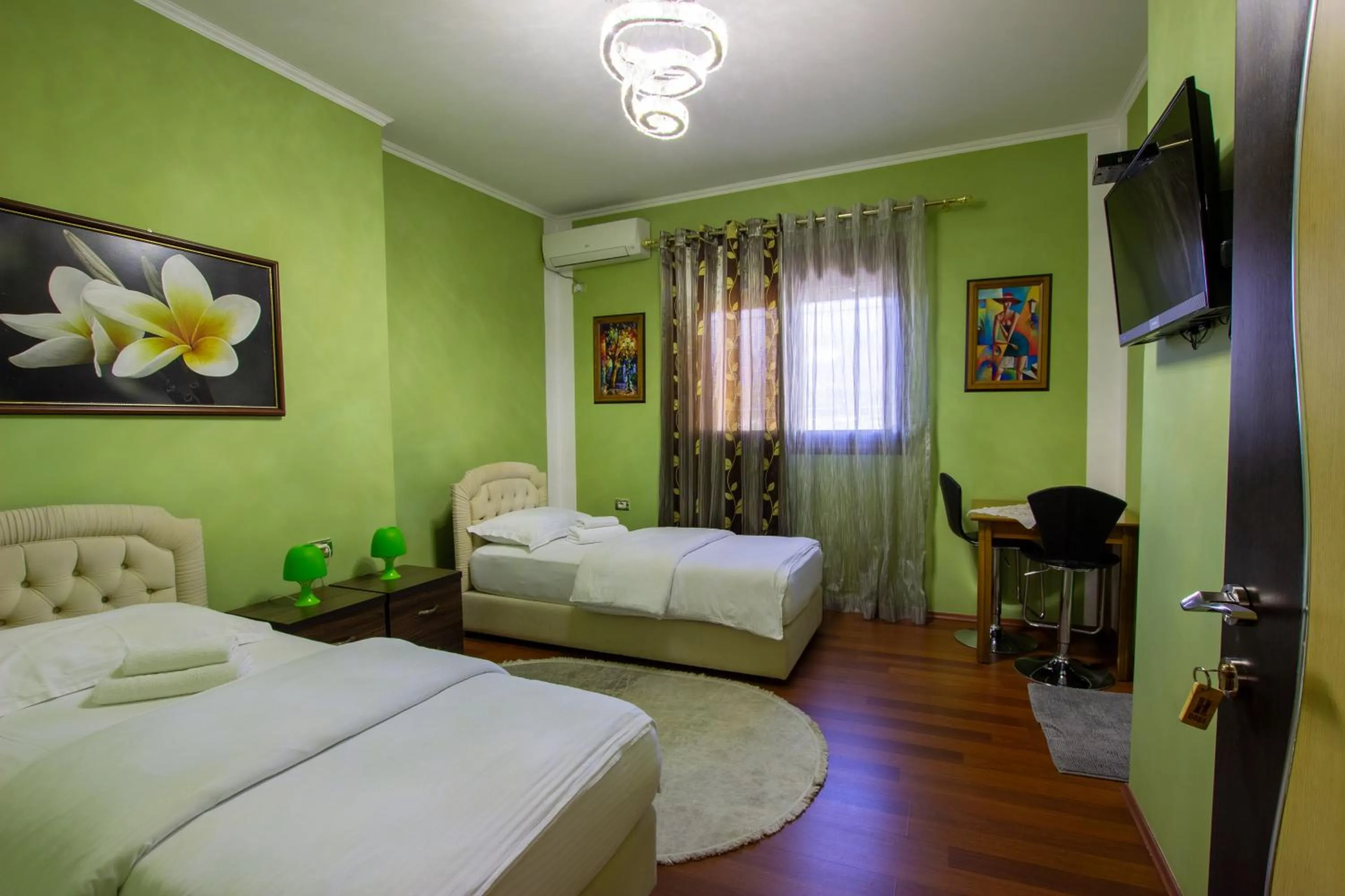 Standard Twin Room in Bora Hotel