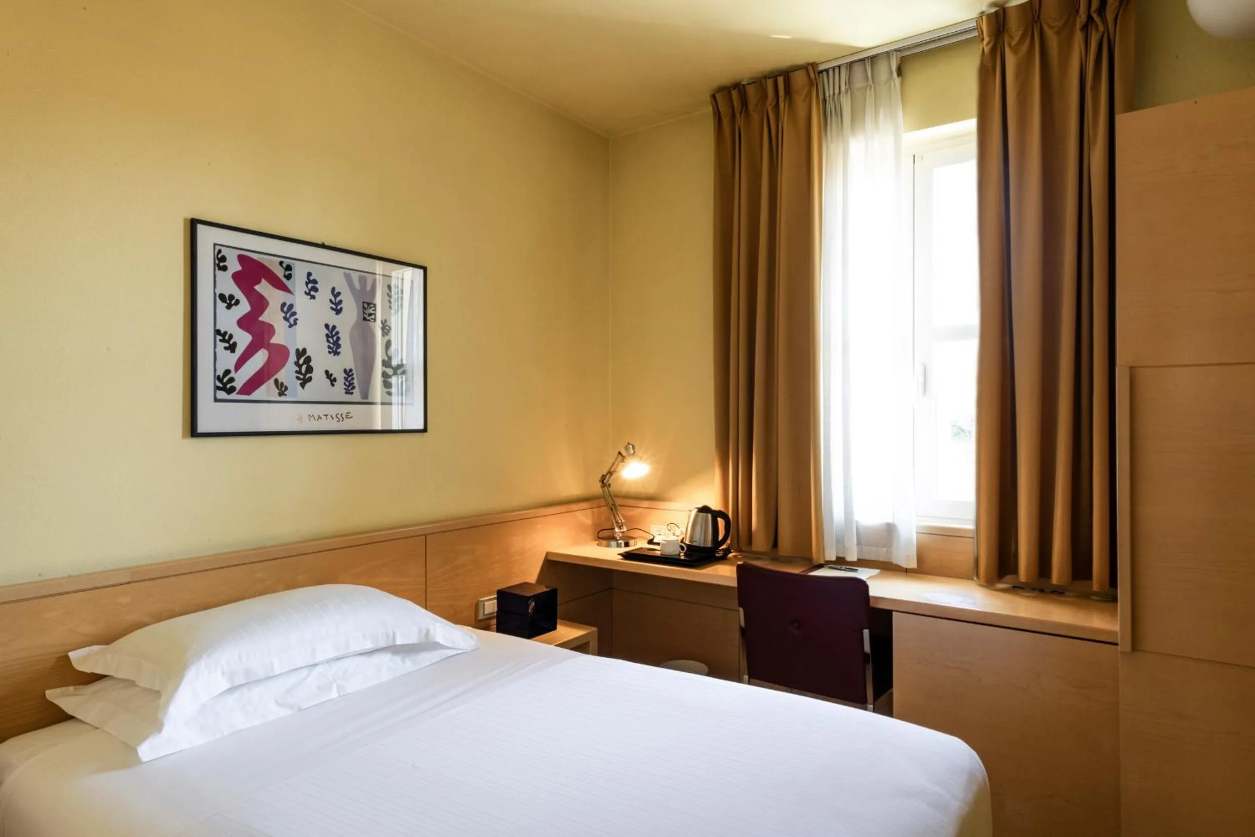 Single Room in Albergo Celide