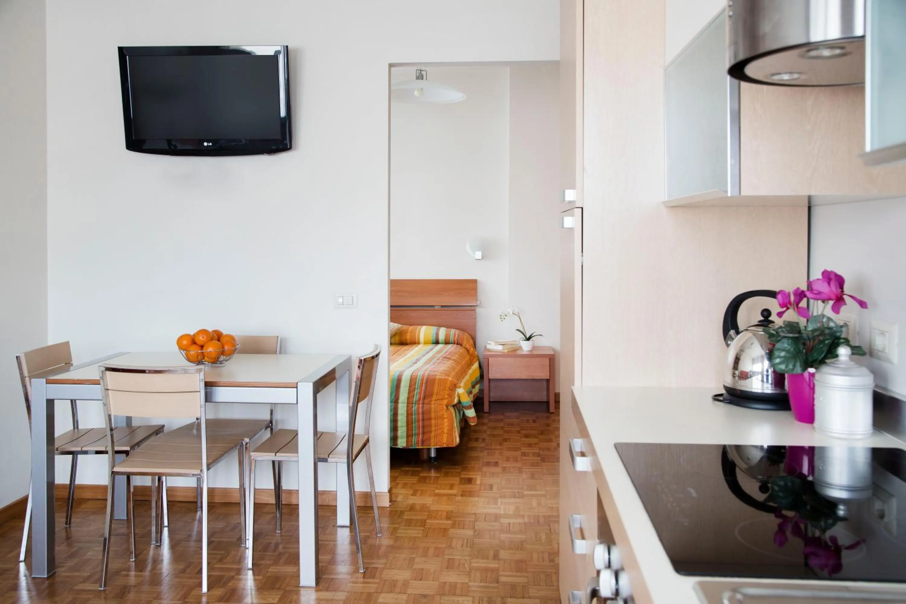 One-Bedroom Apartment - Annex in Hotel Meeting